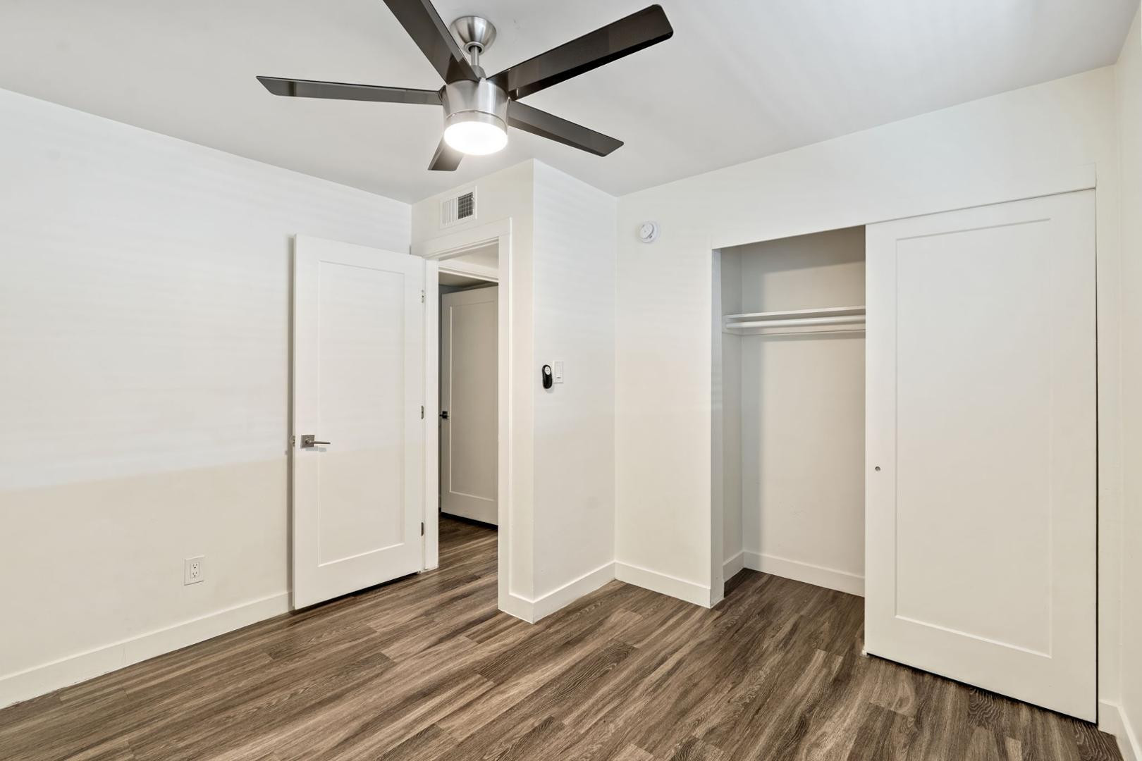 1707 N 18th B6