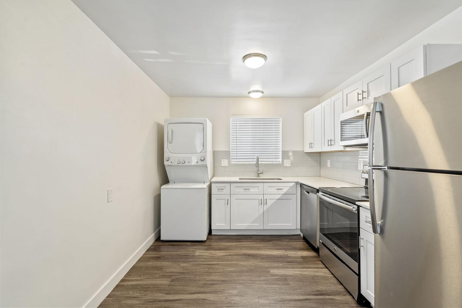 1707 N 18th B6