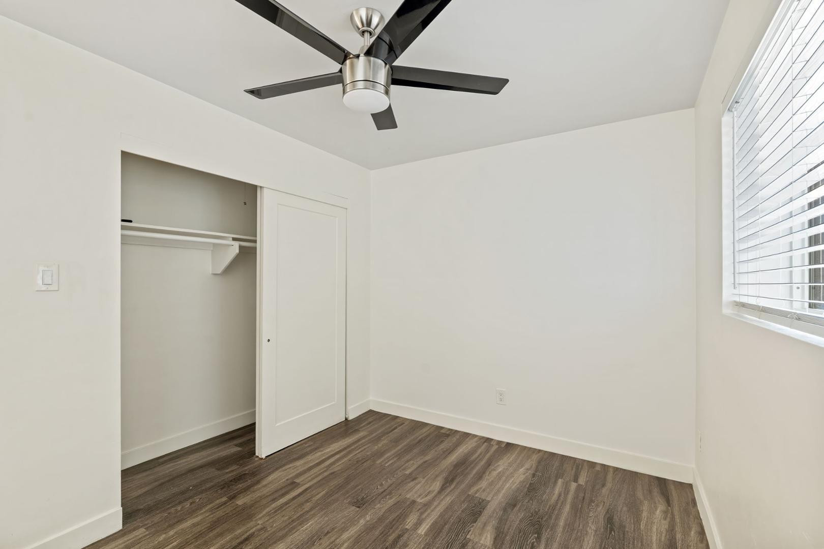 1707 N 18th B6