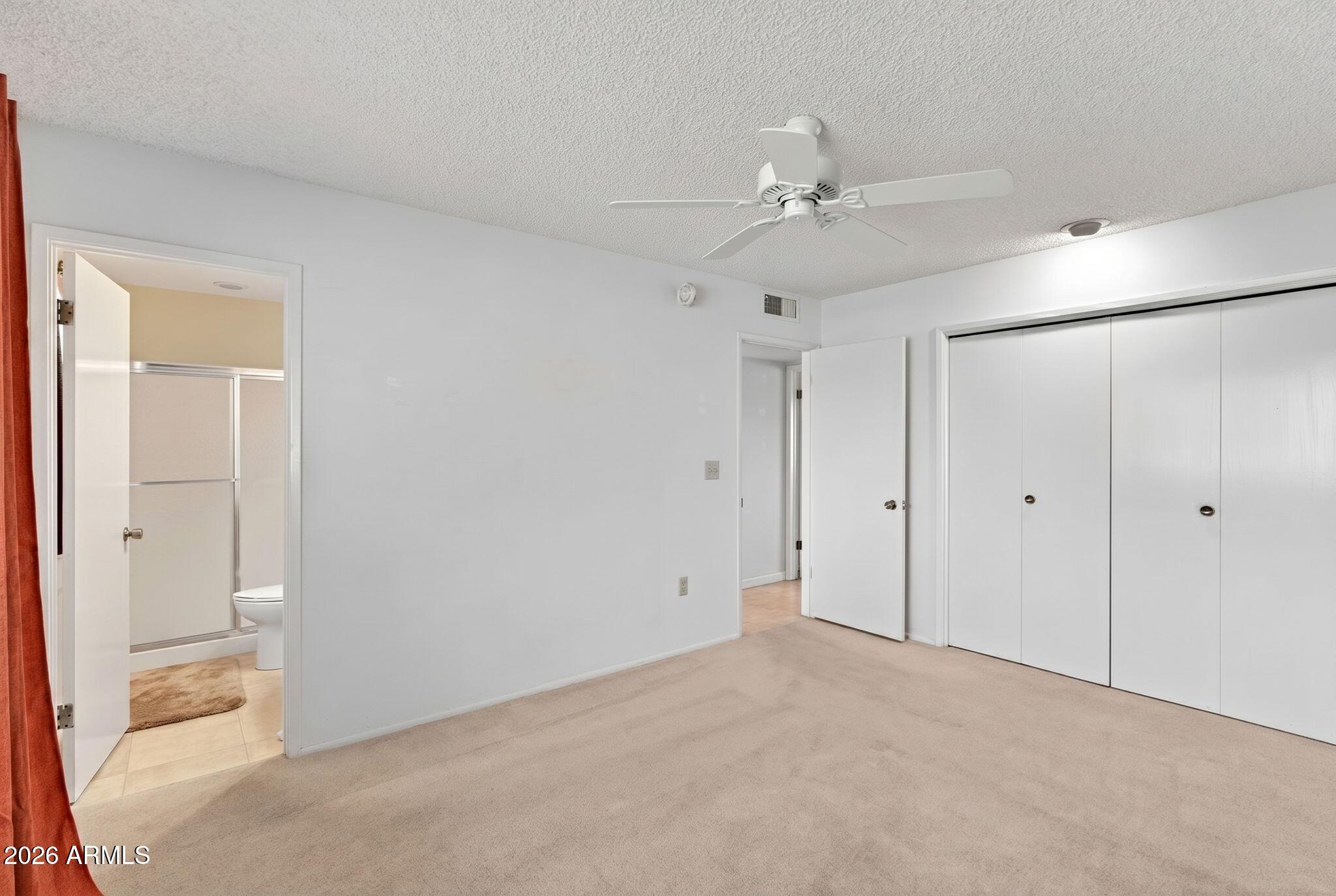10413 W ROUNDELAY Circle
