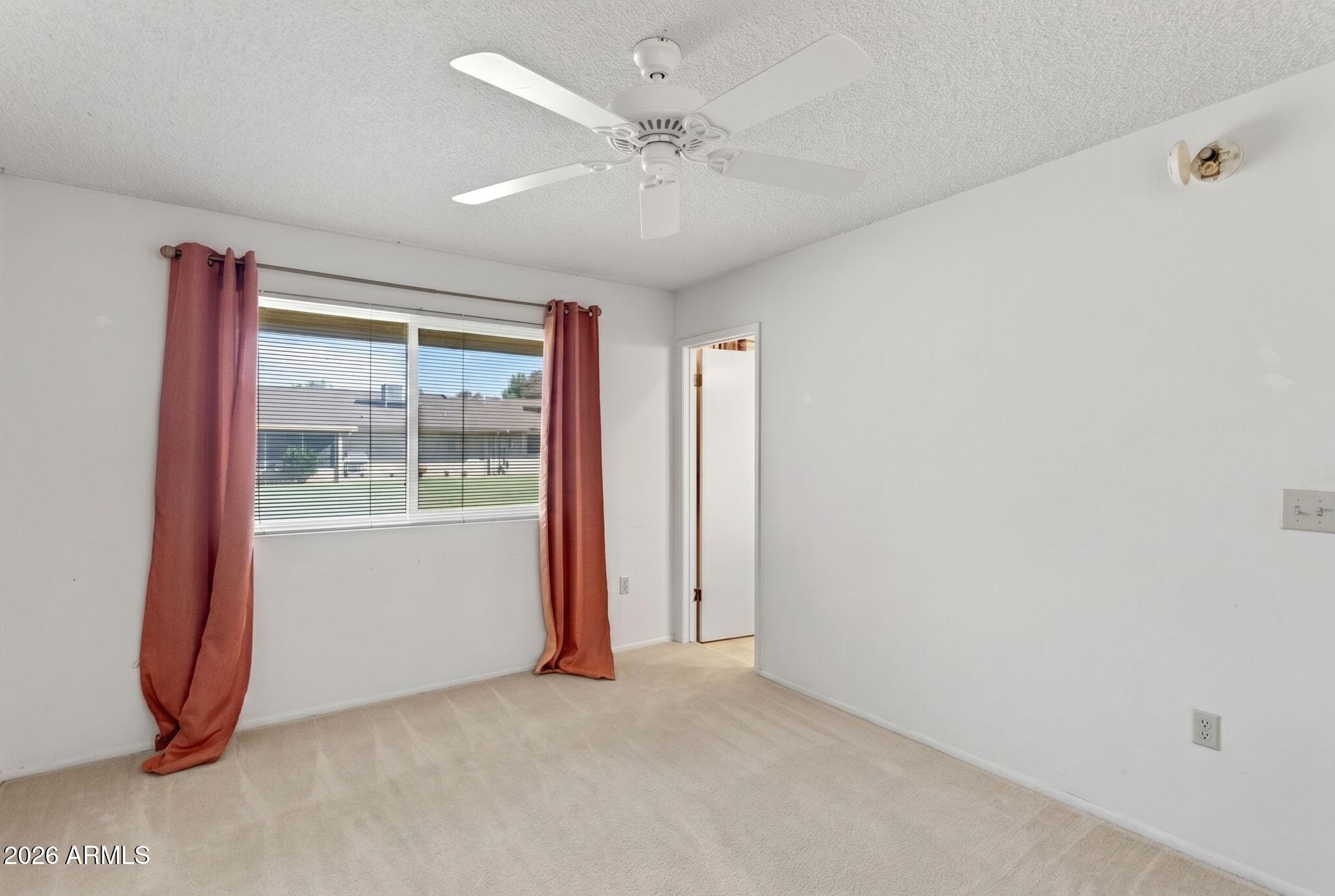 10413 W ROUNDELAY Circle
