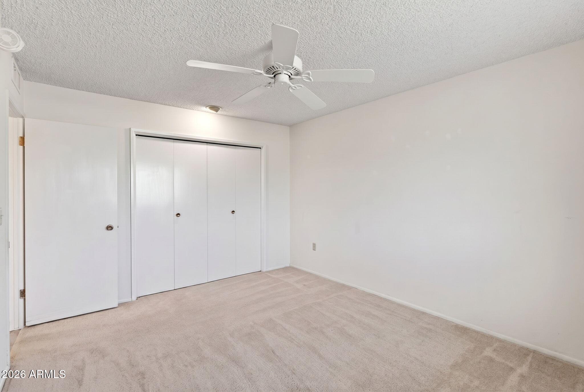 10413 W ROUNDELAY Circle
