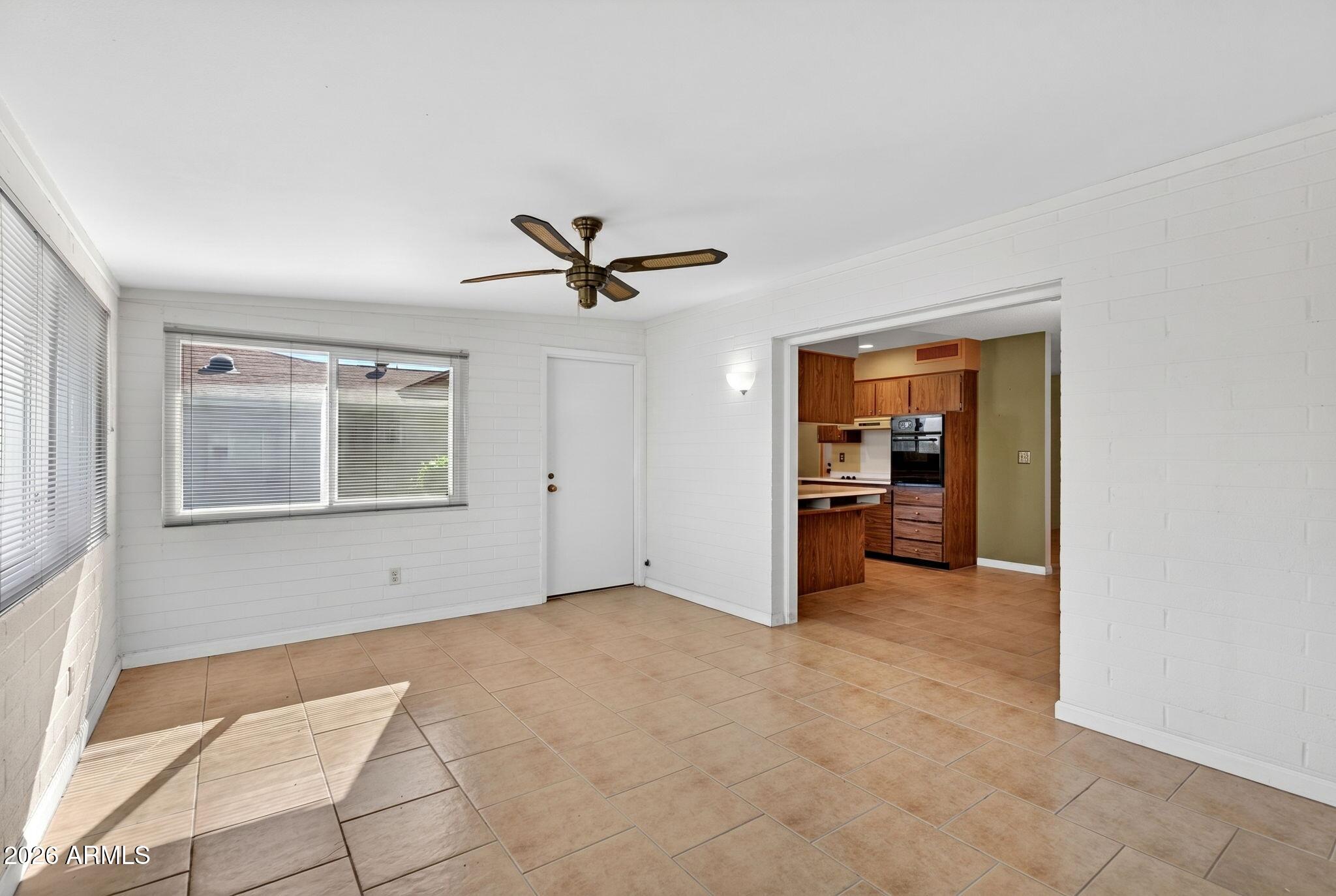 10413 W ROUNDELAY Circle