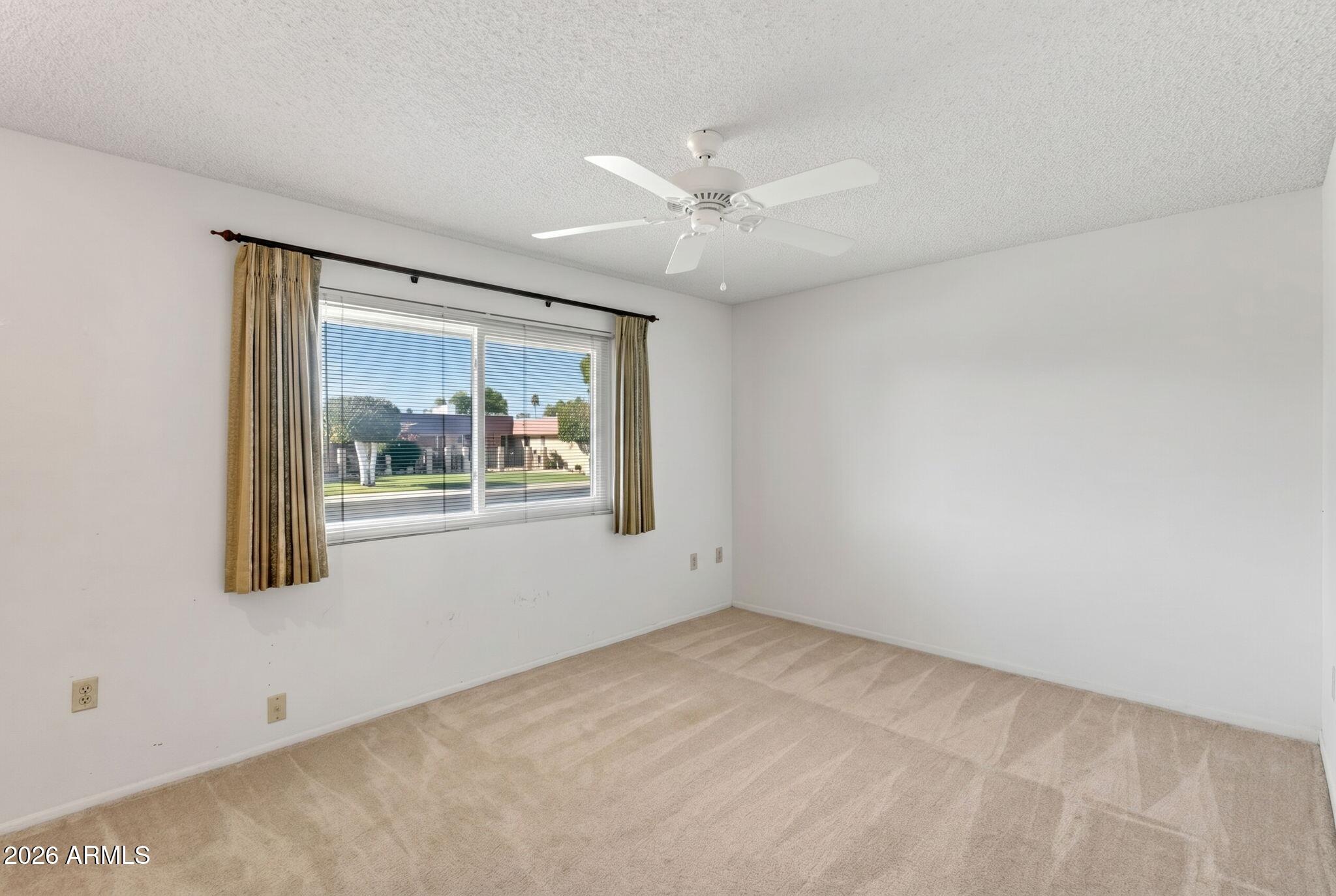 10413 W ROUNDELAY Circle