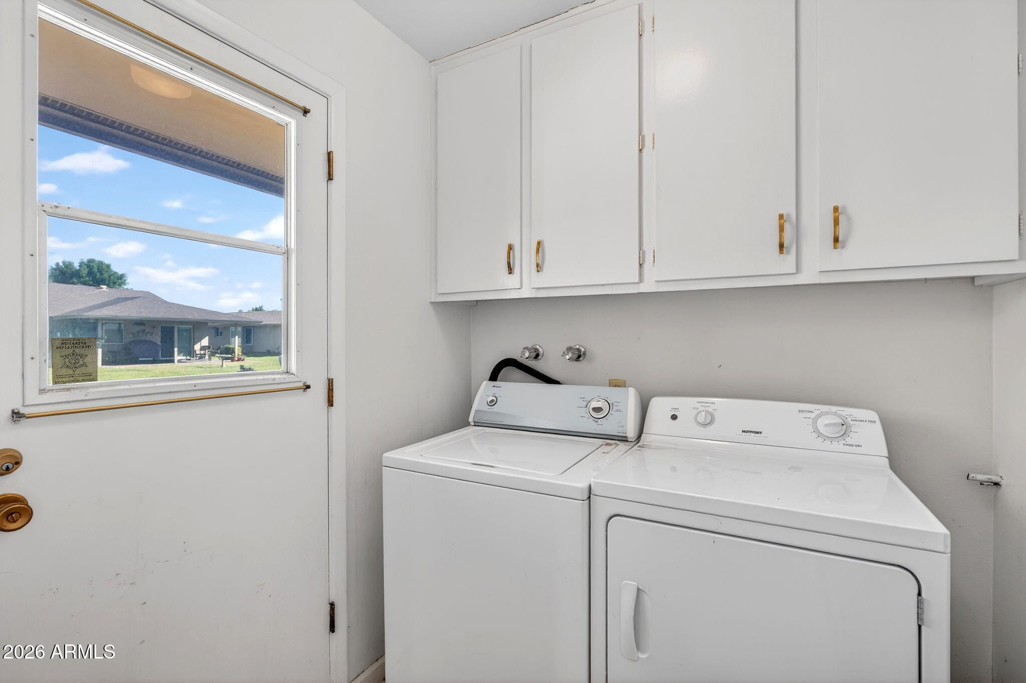 10413 W ROUNDELAY Circle