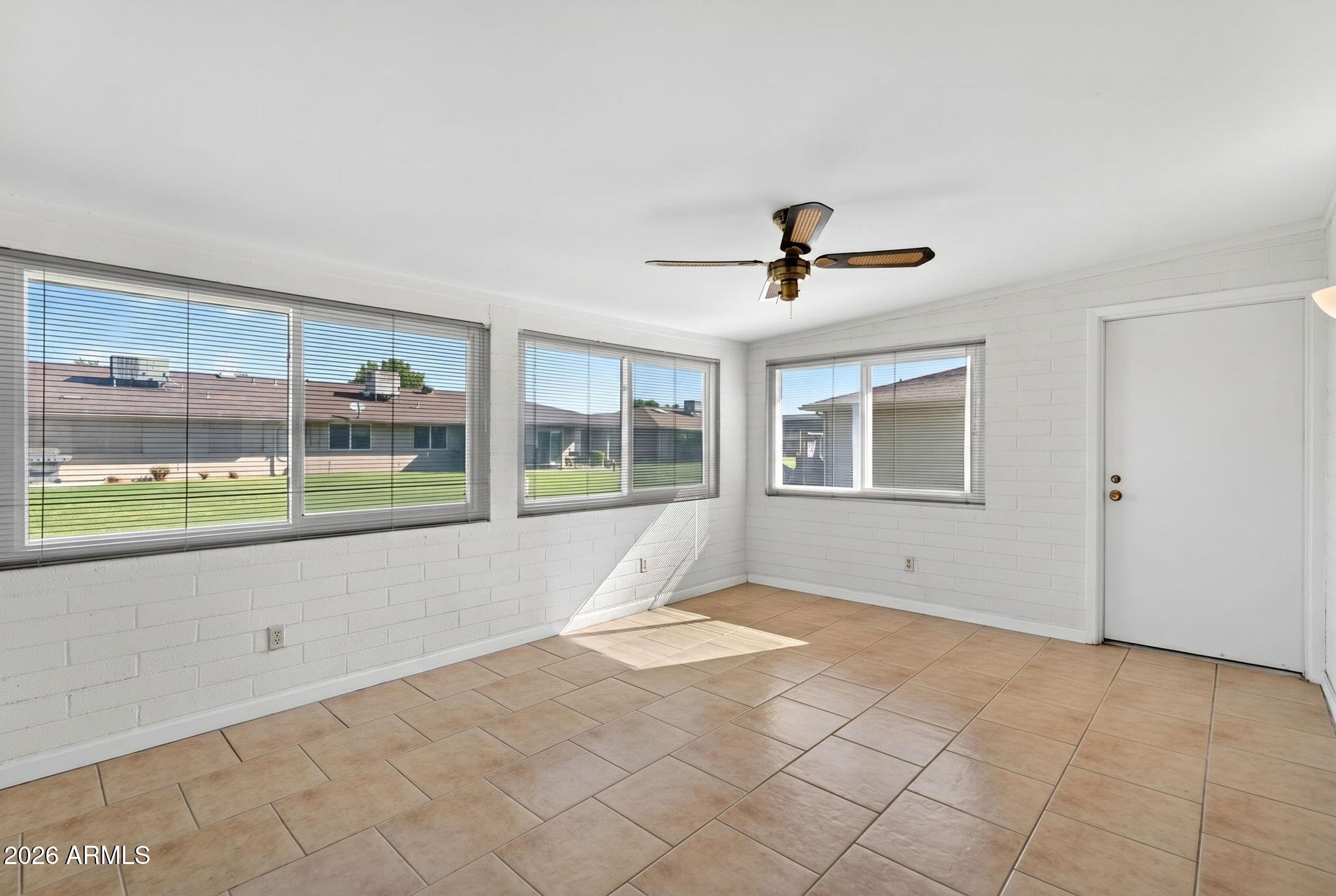10413 W ROUNDELAY Circle