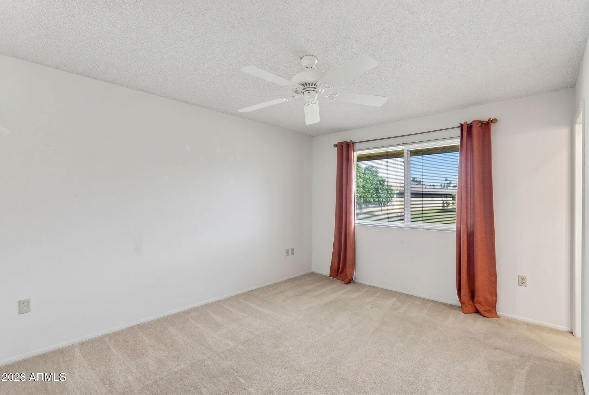 10413 W ROUNDELAY Circle