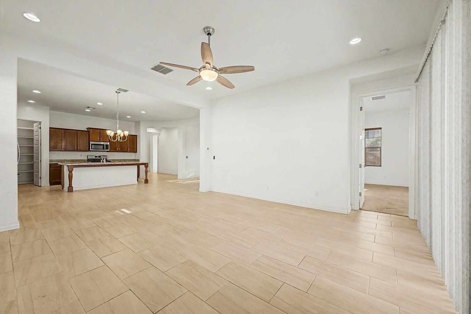 234 W BEVERLY Lane