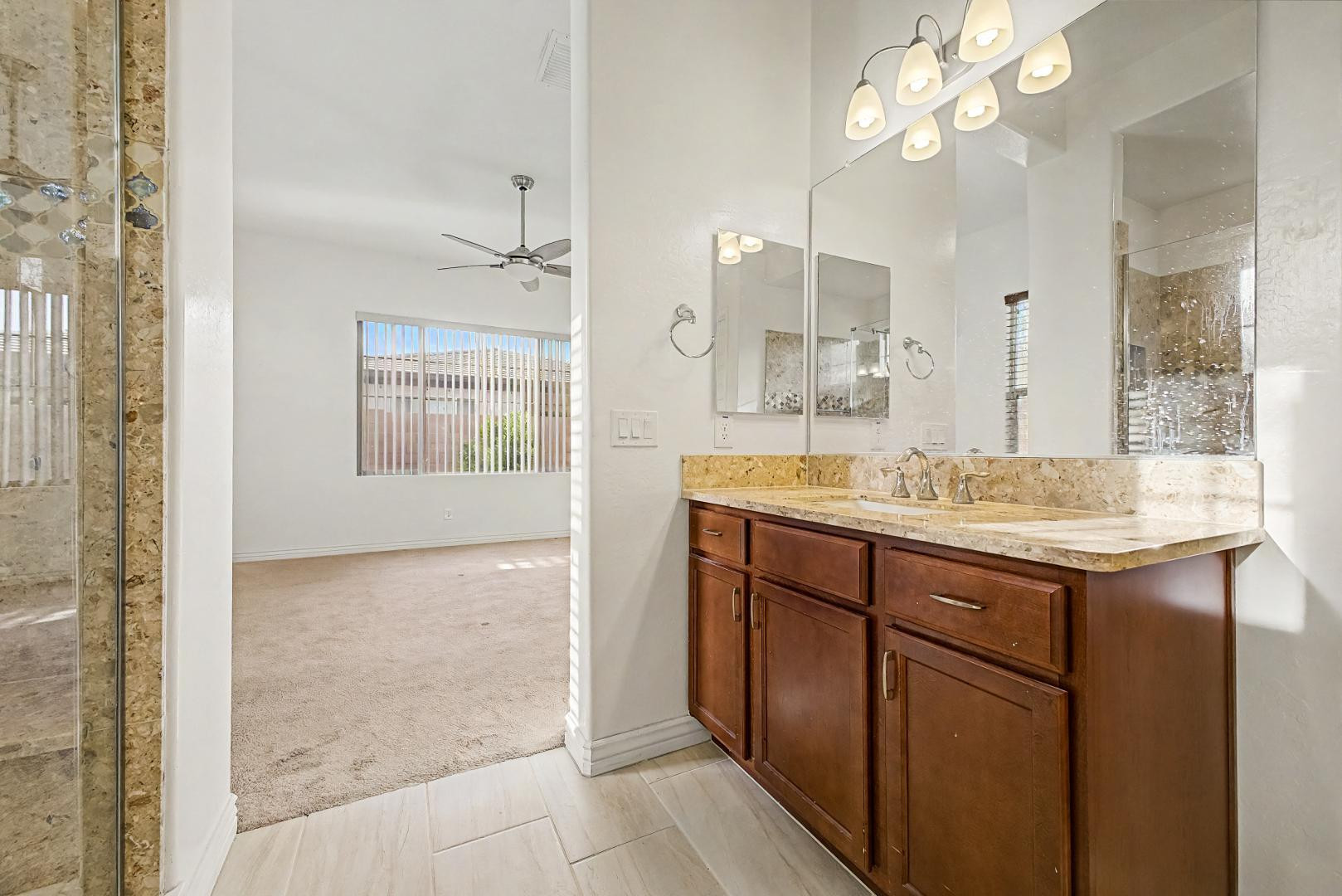 234 W BEVERLY Lane