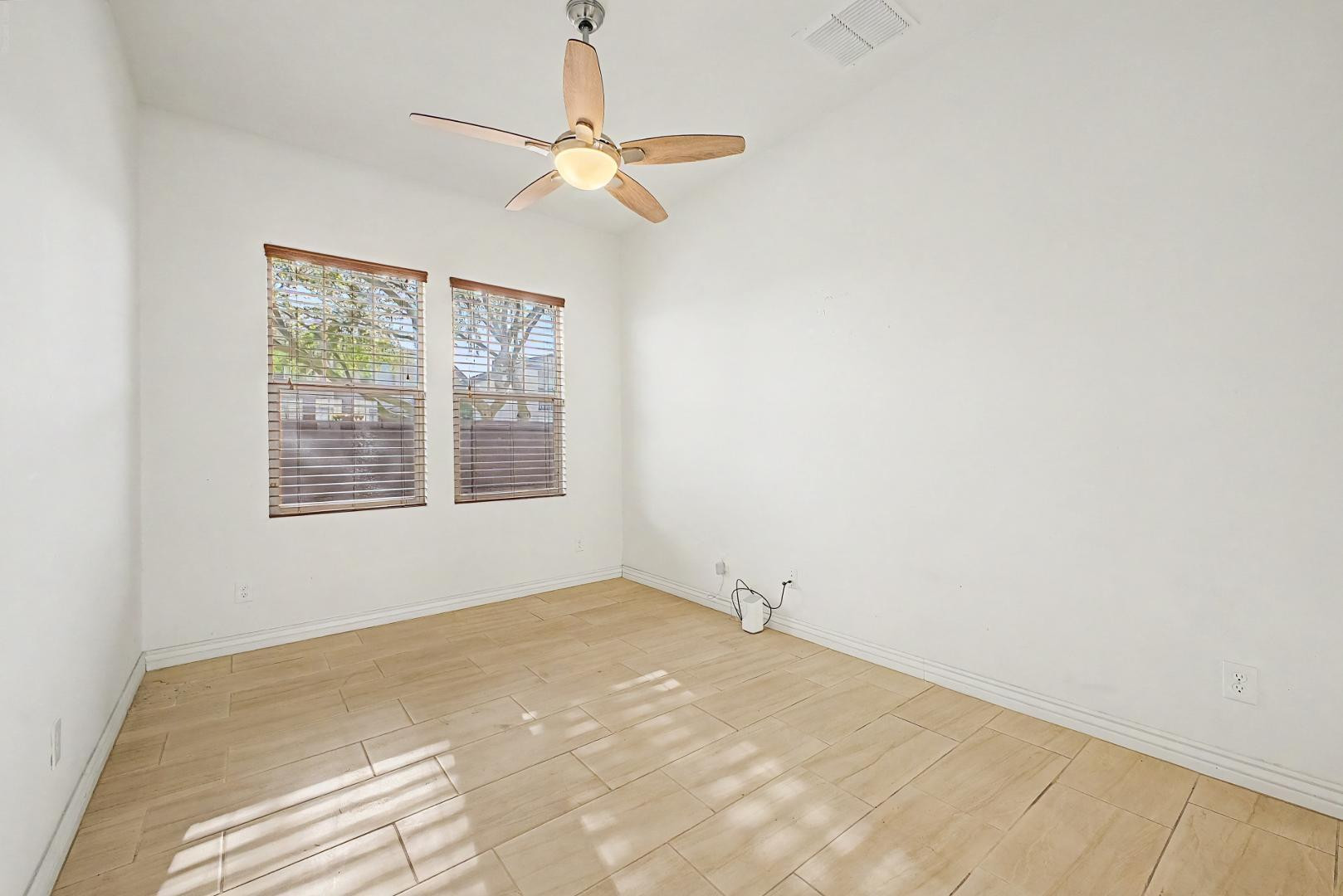 234 W BEVERLY Lane