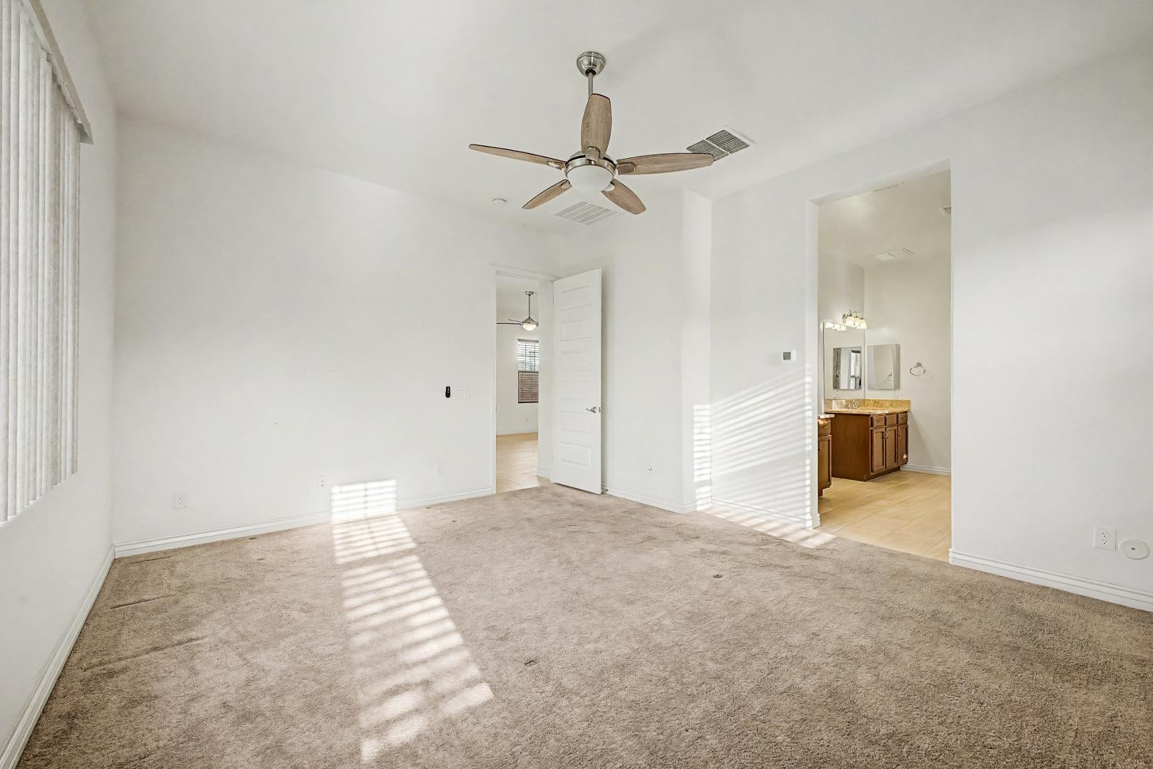 234 W BEVERLY Lane