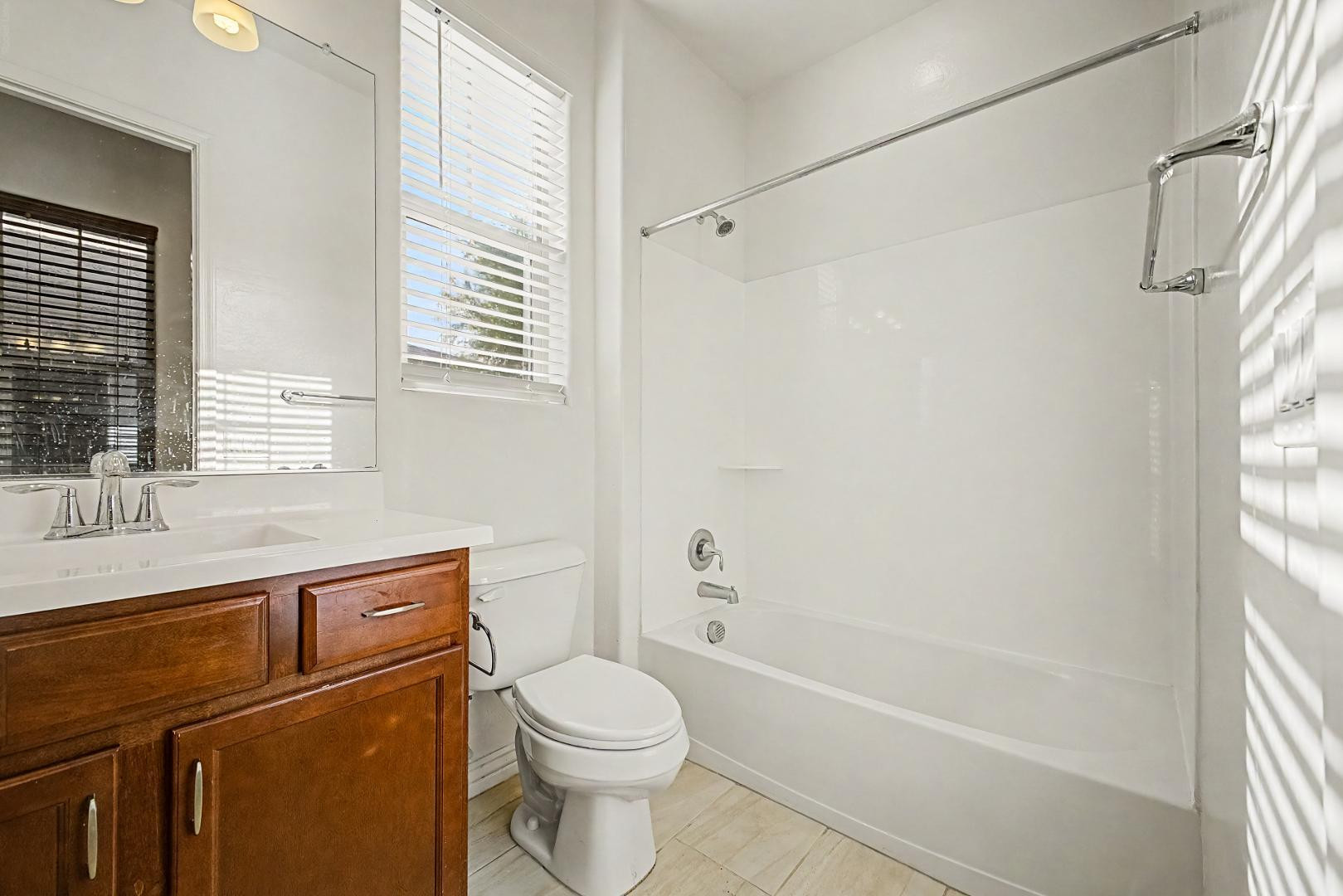 234 W BEVERLY Lane