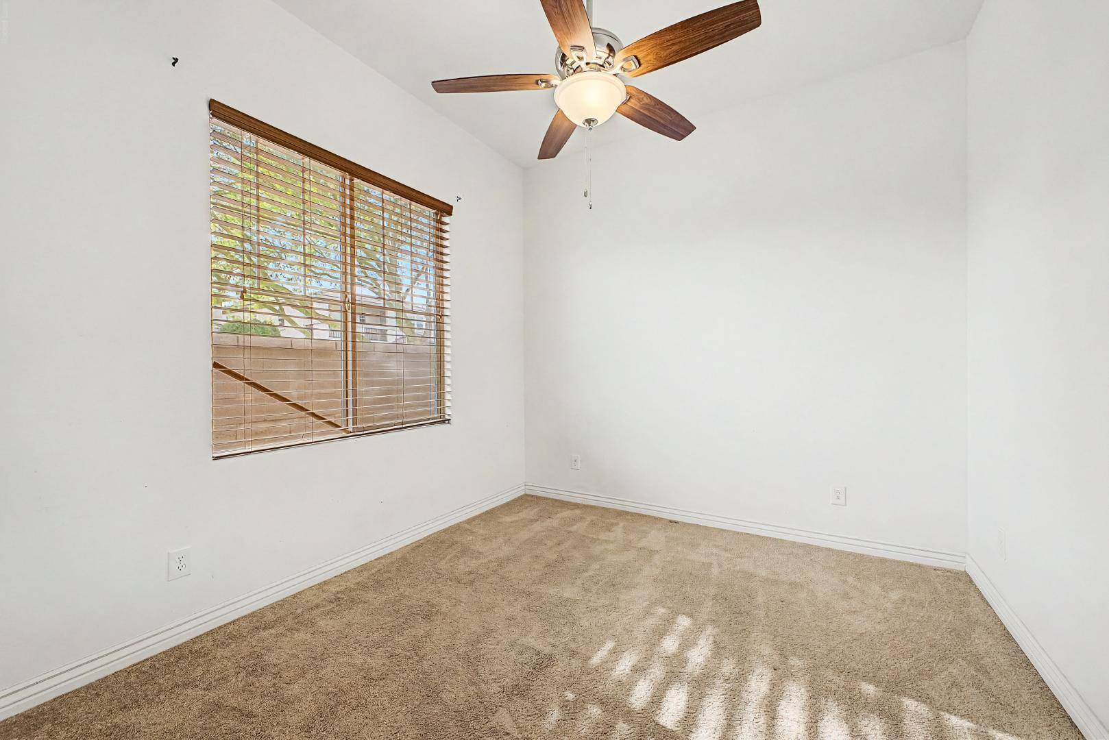 234 W BEVERLY Lane