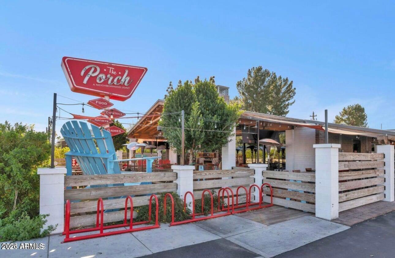 4126 E SELLS Drive