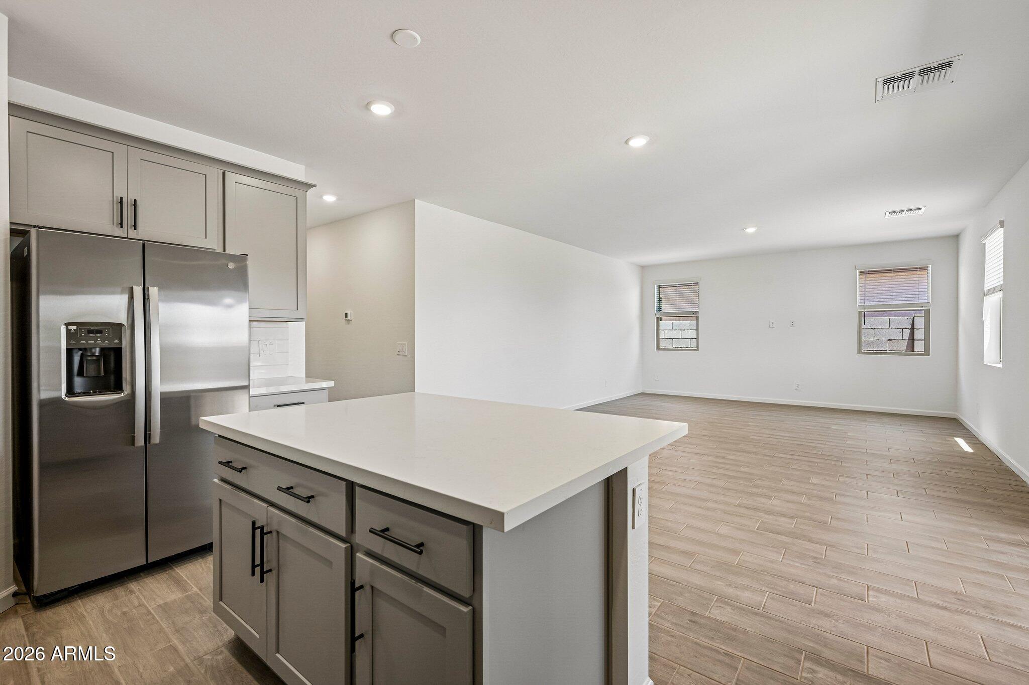 47399 W KENNER Drive