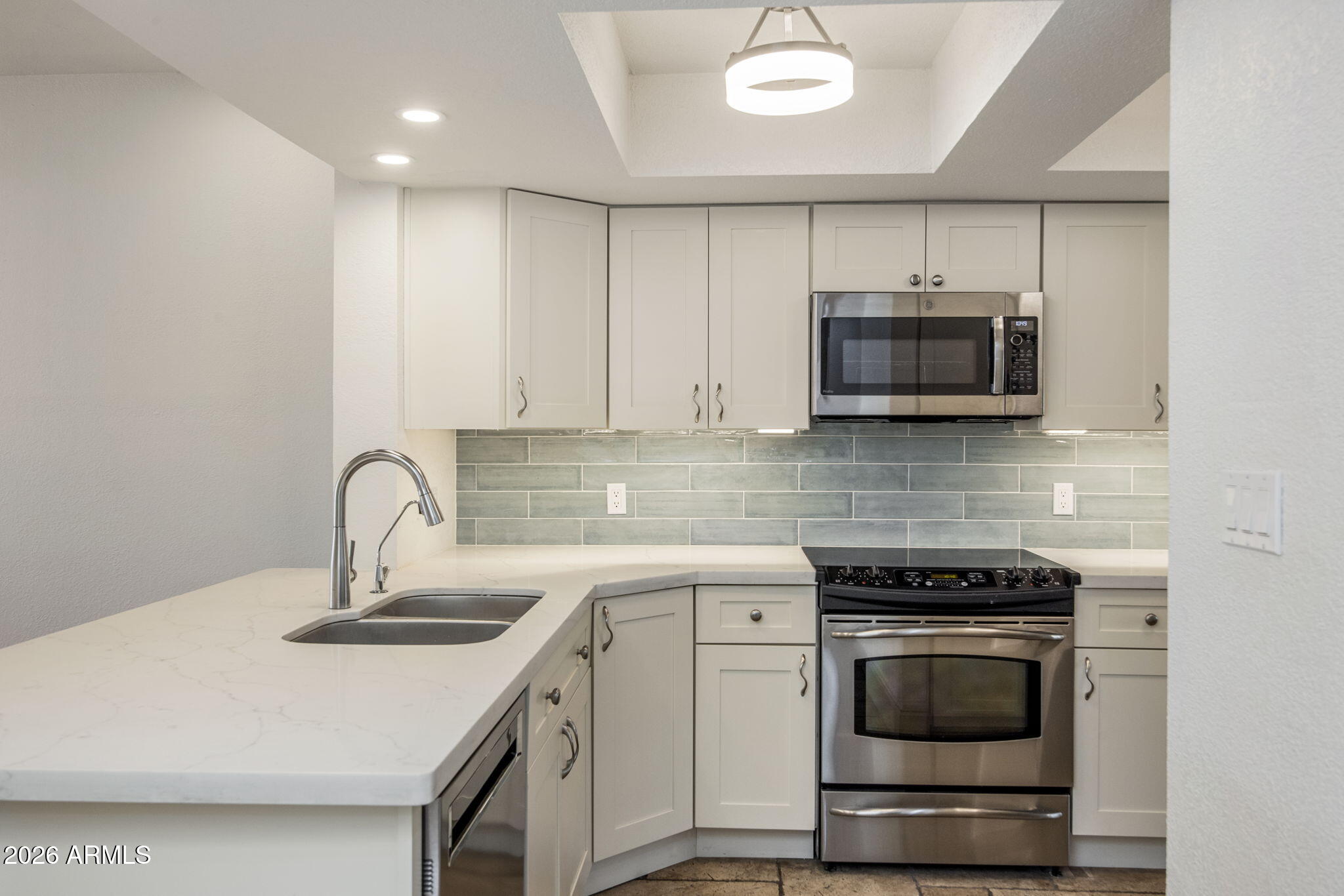 4015 N 78TH Street 115