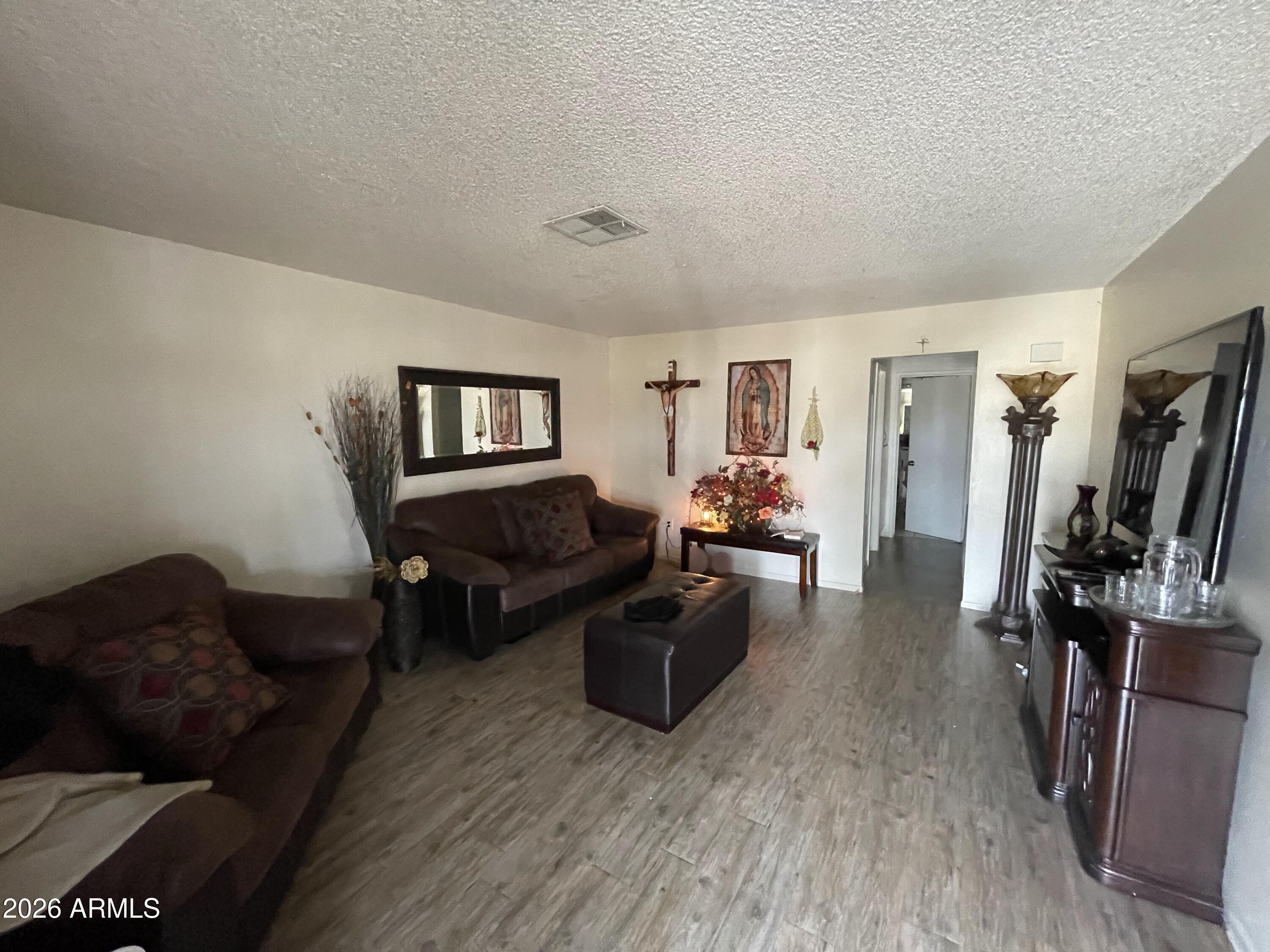 4421 N 53RD Lane