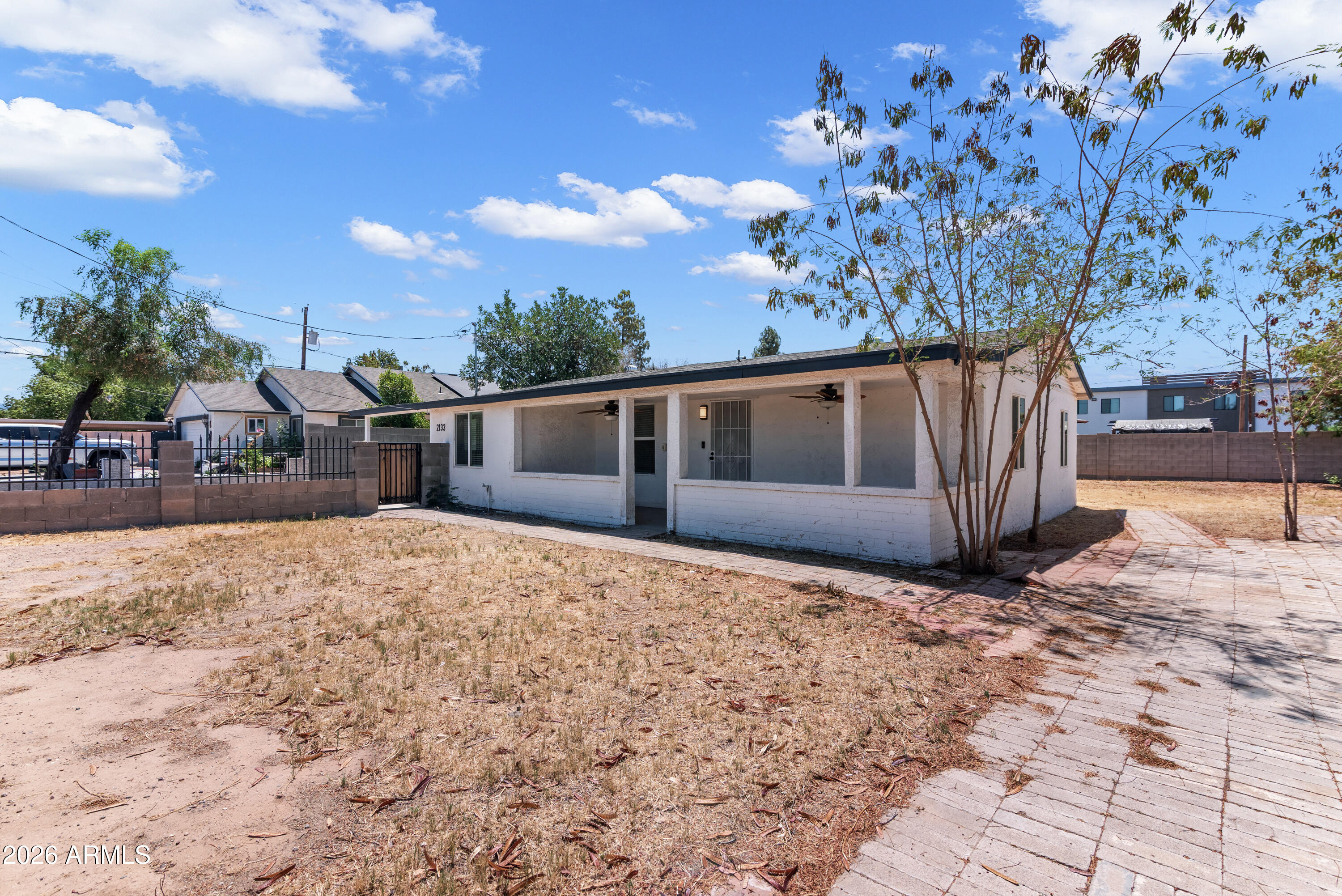 2133 W COLTER Street