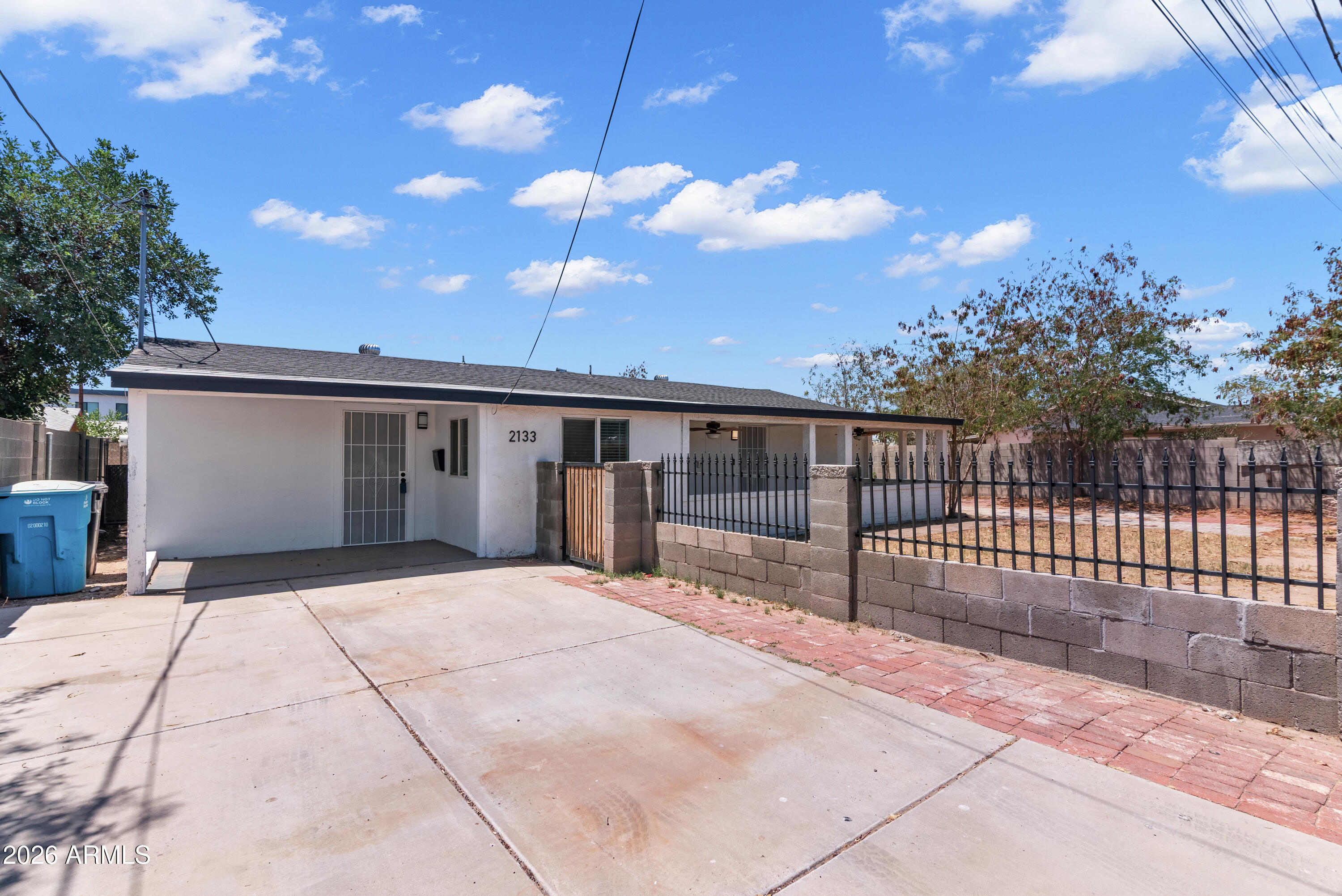 2133 W COLTER Street