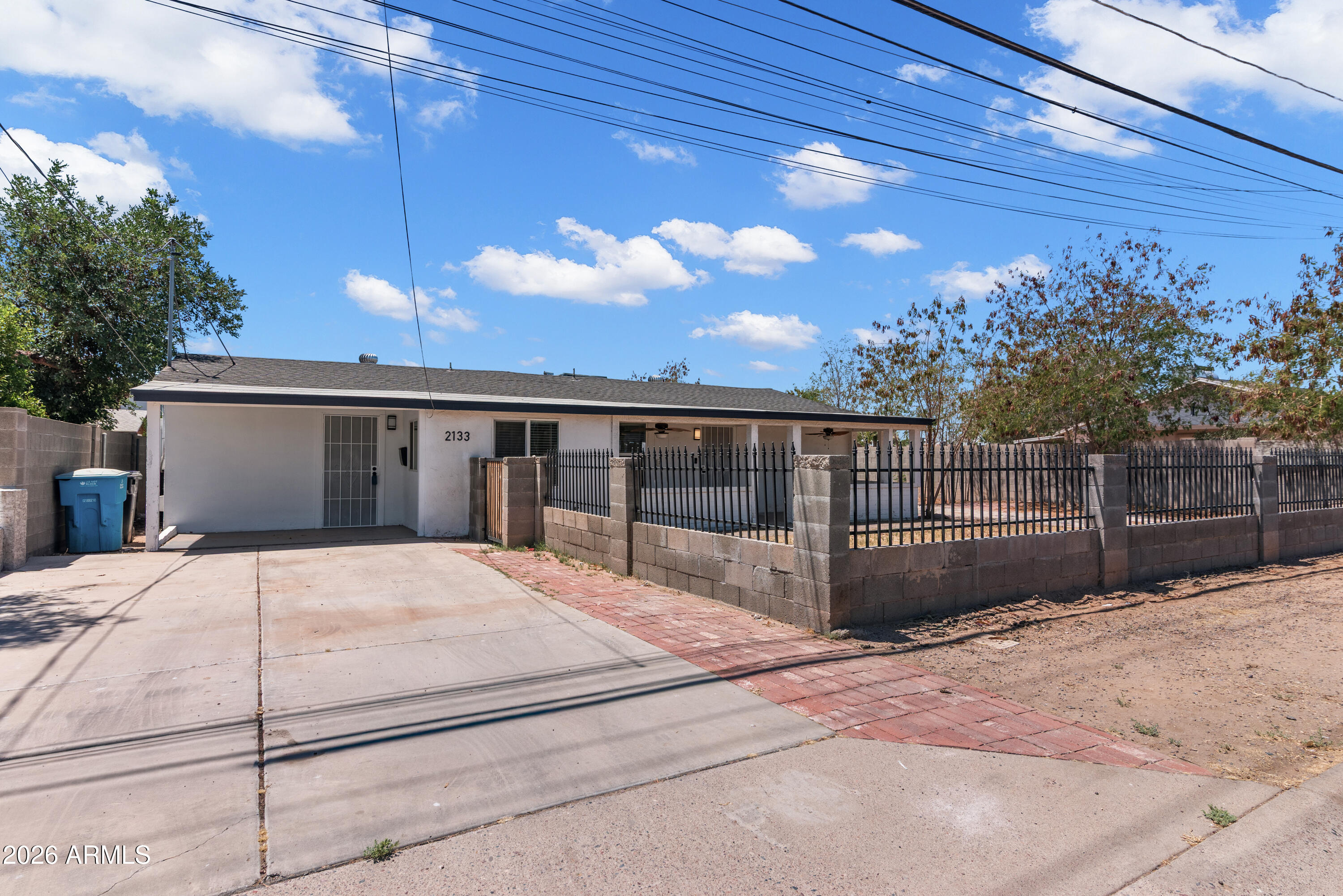 2133 W COLTER Street