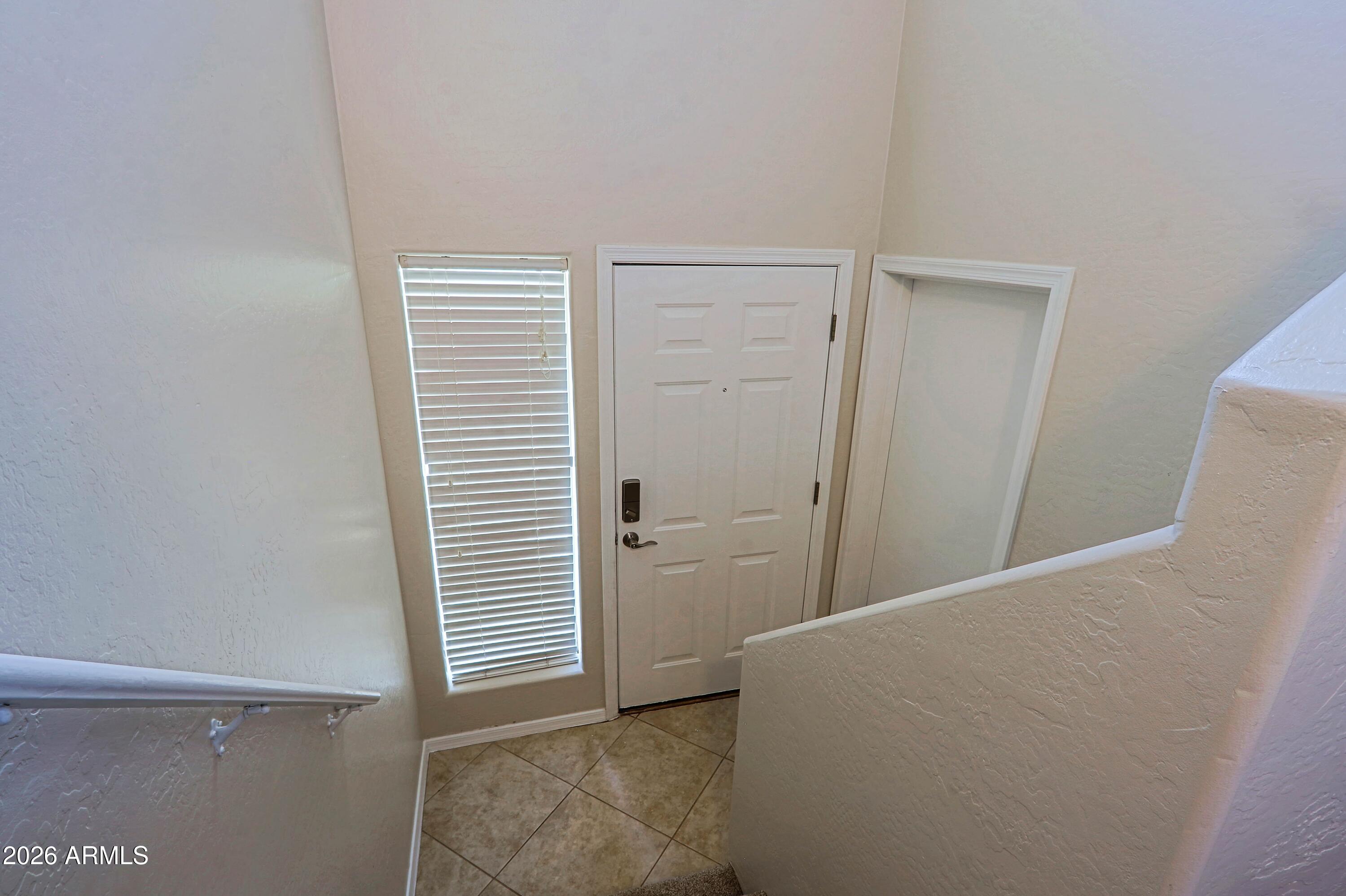 525 N MILLER Road 207