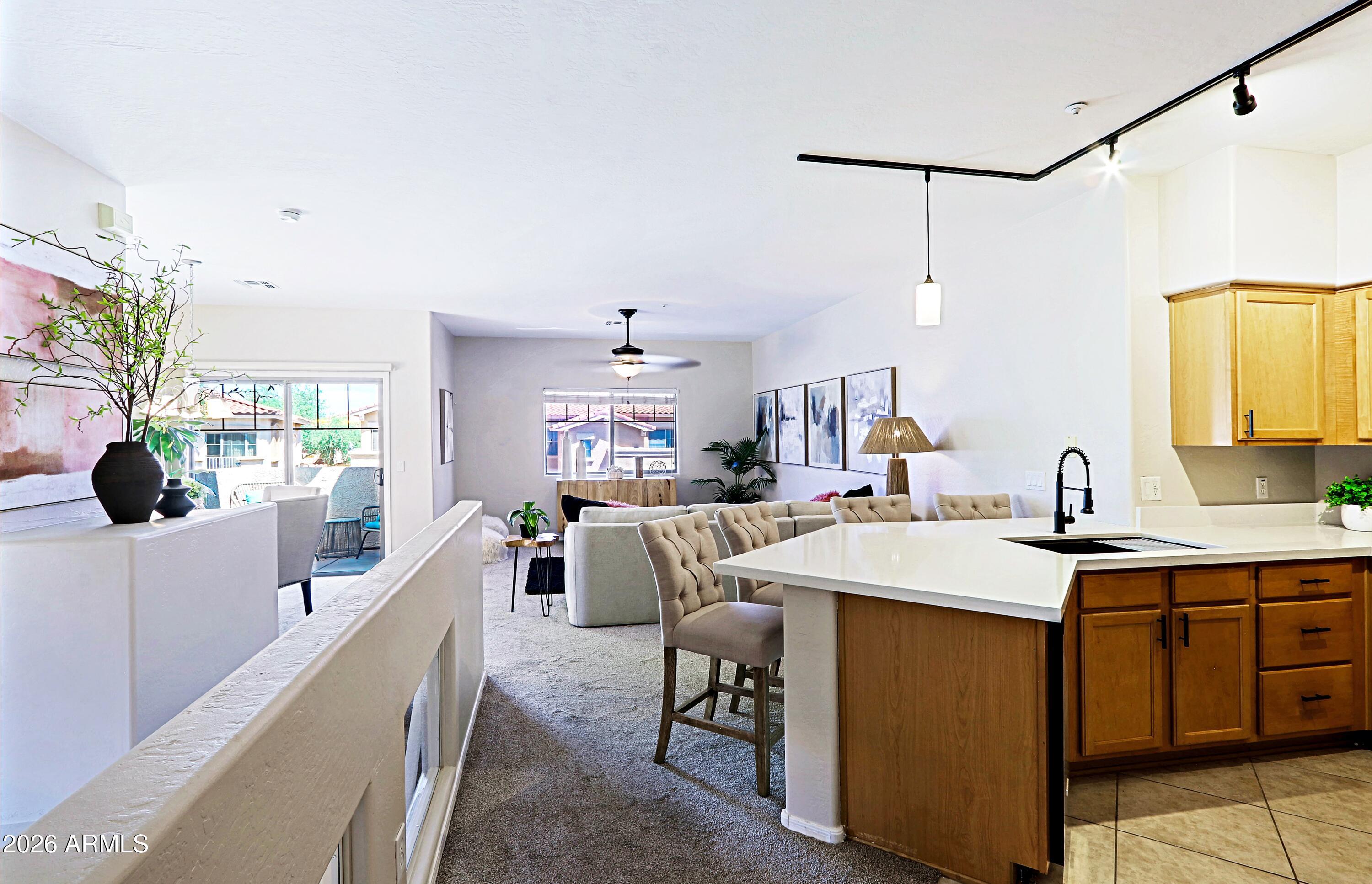 525 N MILLER Road 207