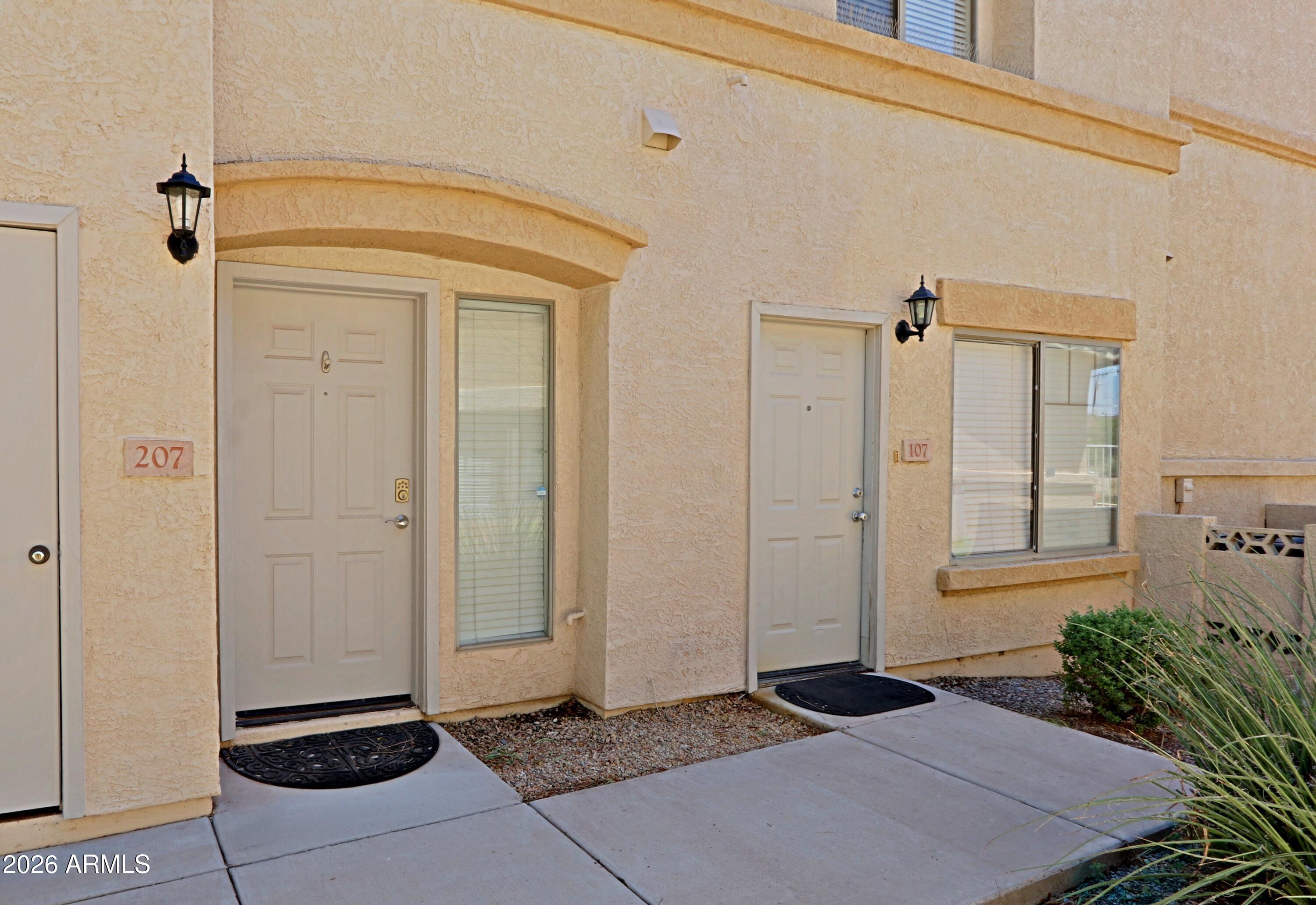 525 N MILLER Road 207