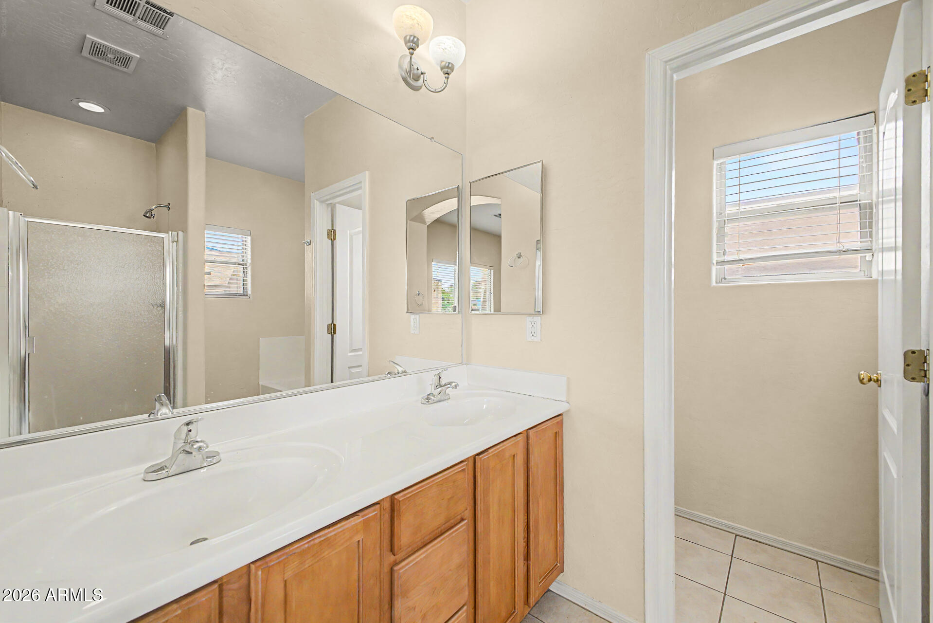 1015 S VAL VISTA Drive 68