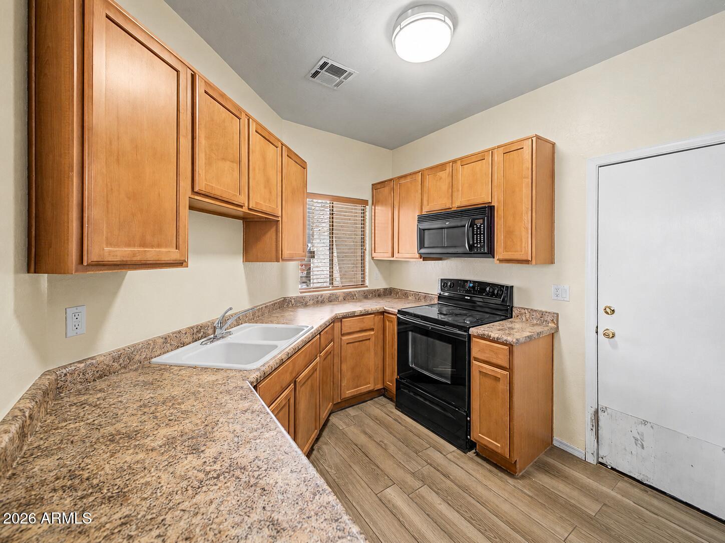 1015 S VAL VISTA Drive 68