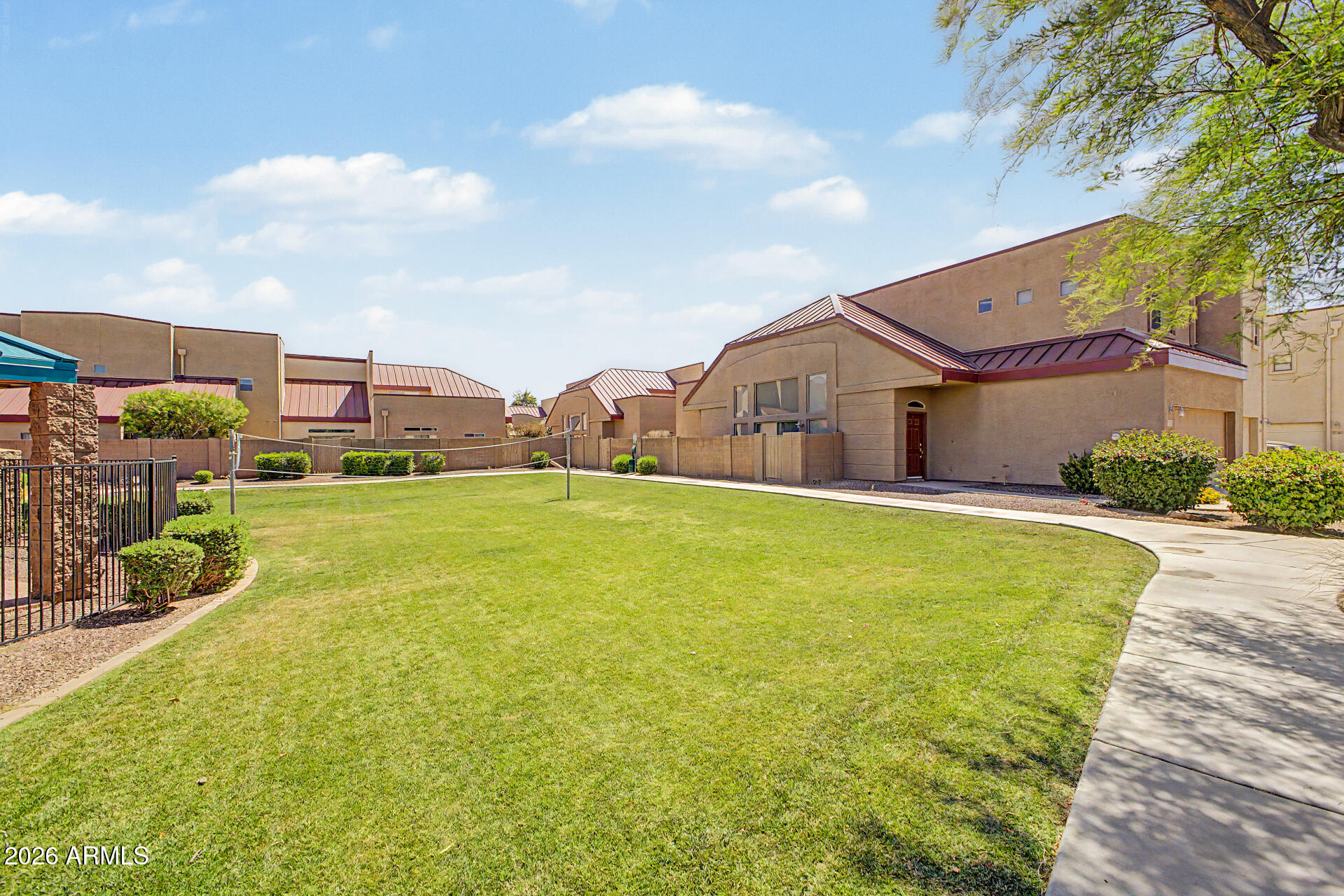1015 S VAL VISTA Drive 68