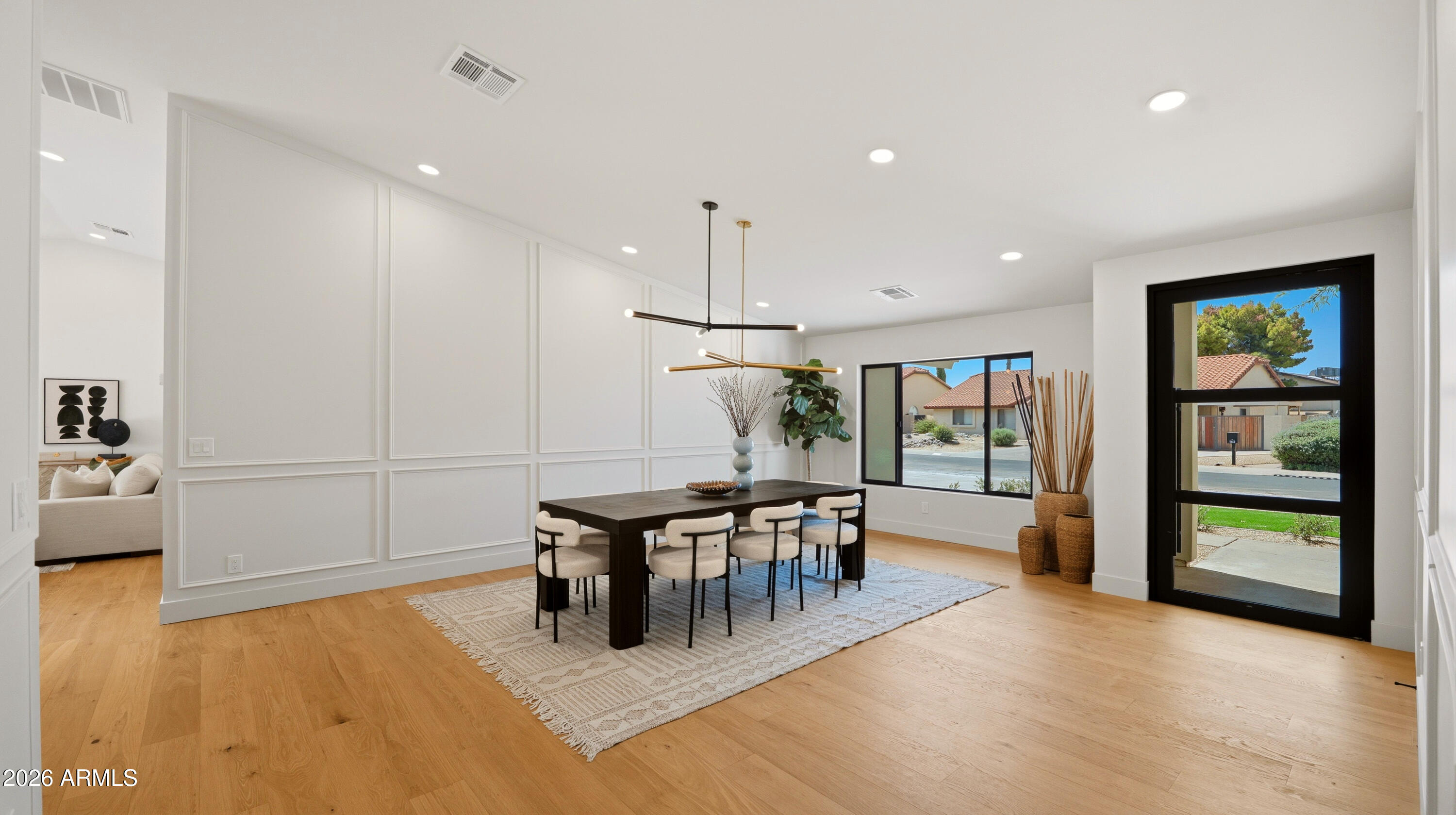 5838 E LE MARCHE Avenue