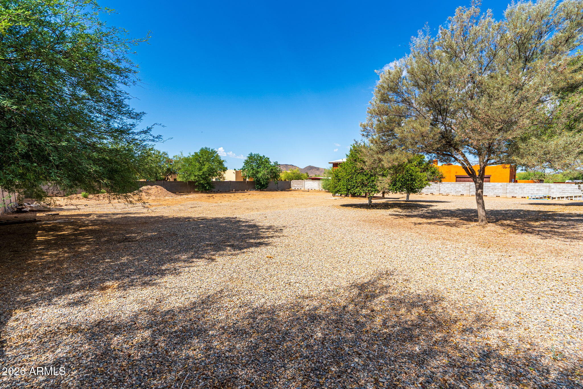509 W LAVITT Lane