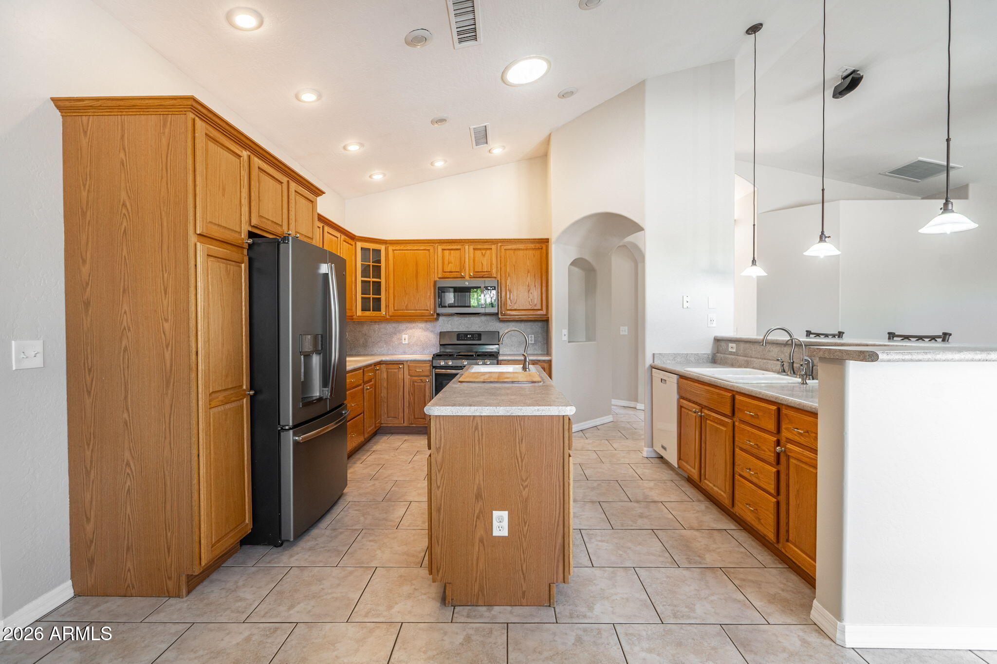 509 W LAVITT Lane