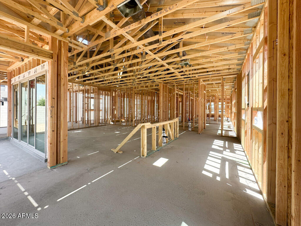 22729 E ROUNDUP Way