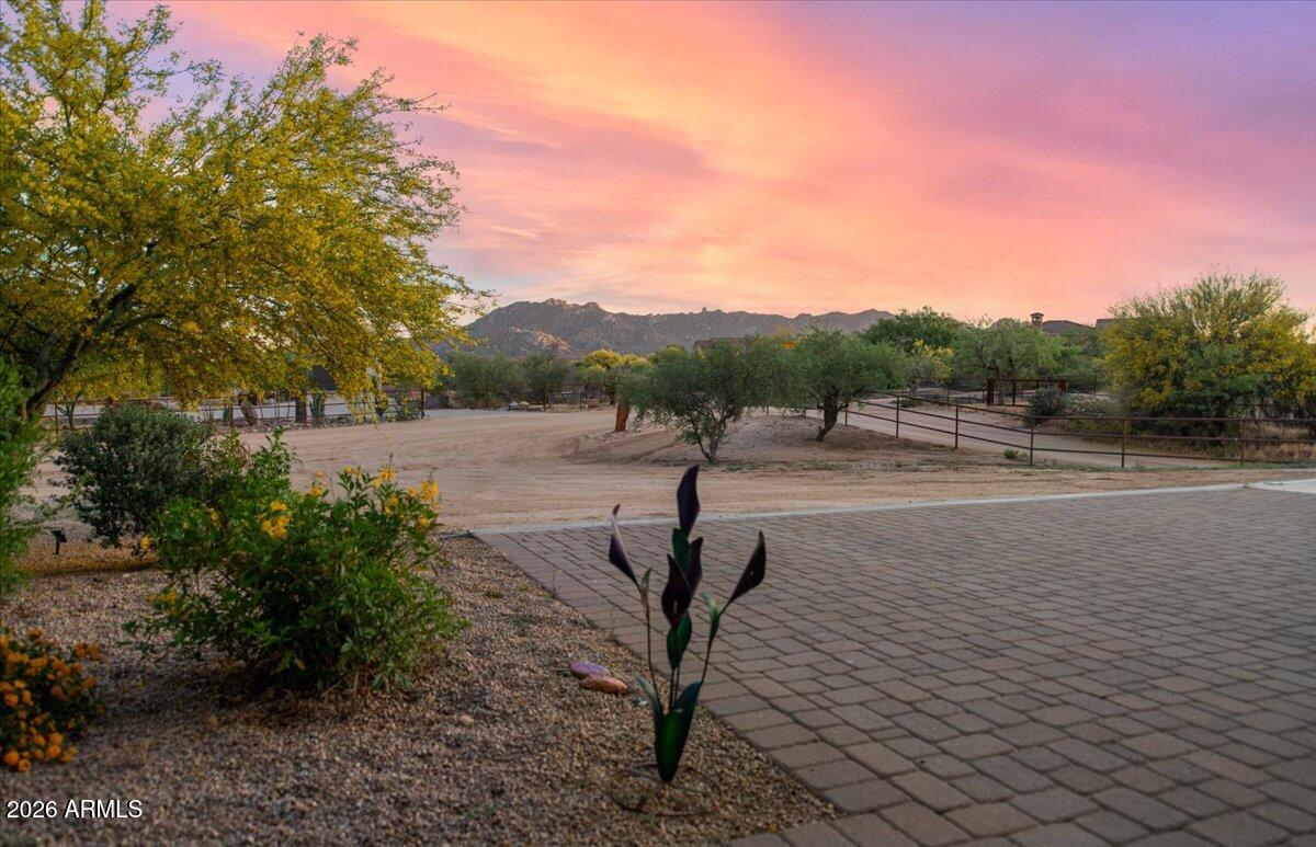 13810 E RED BIRD Road
