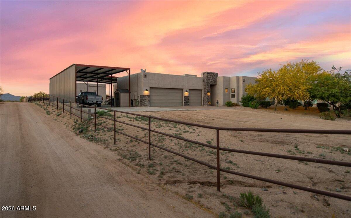 13810 E RED BIRD Road
