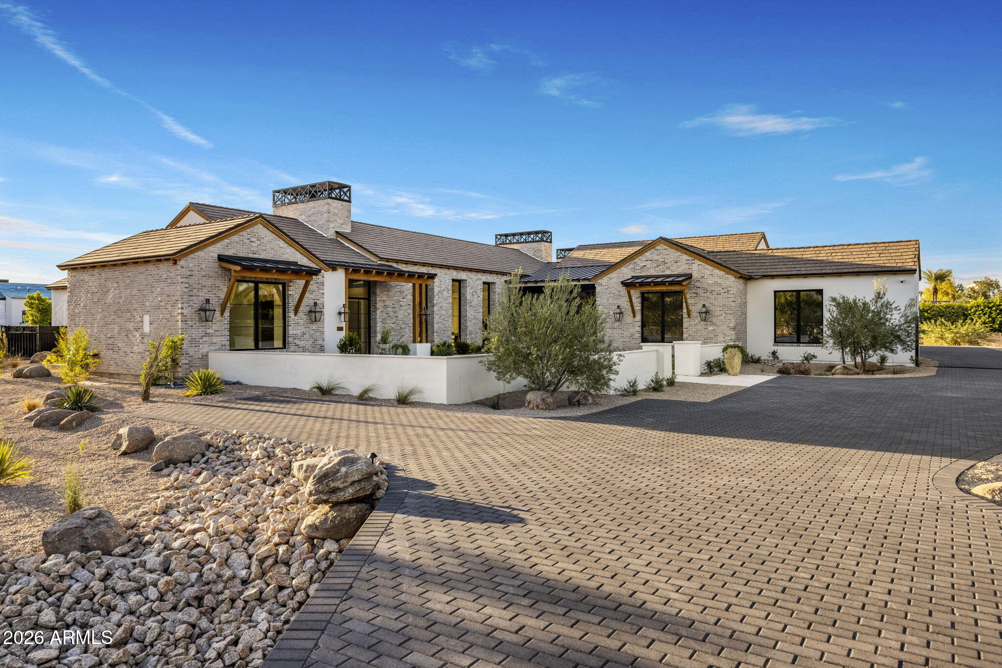6208 E MAVERICK Road