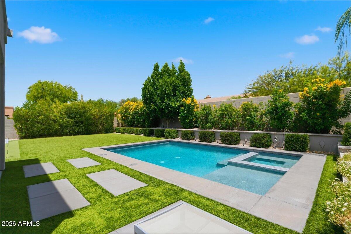 7548 E SANTA CATALINA Drive