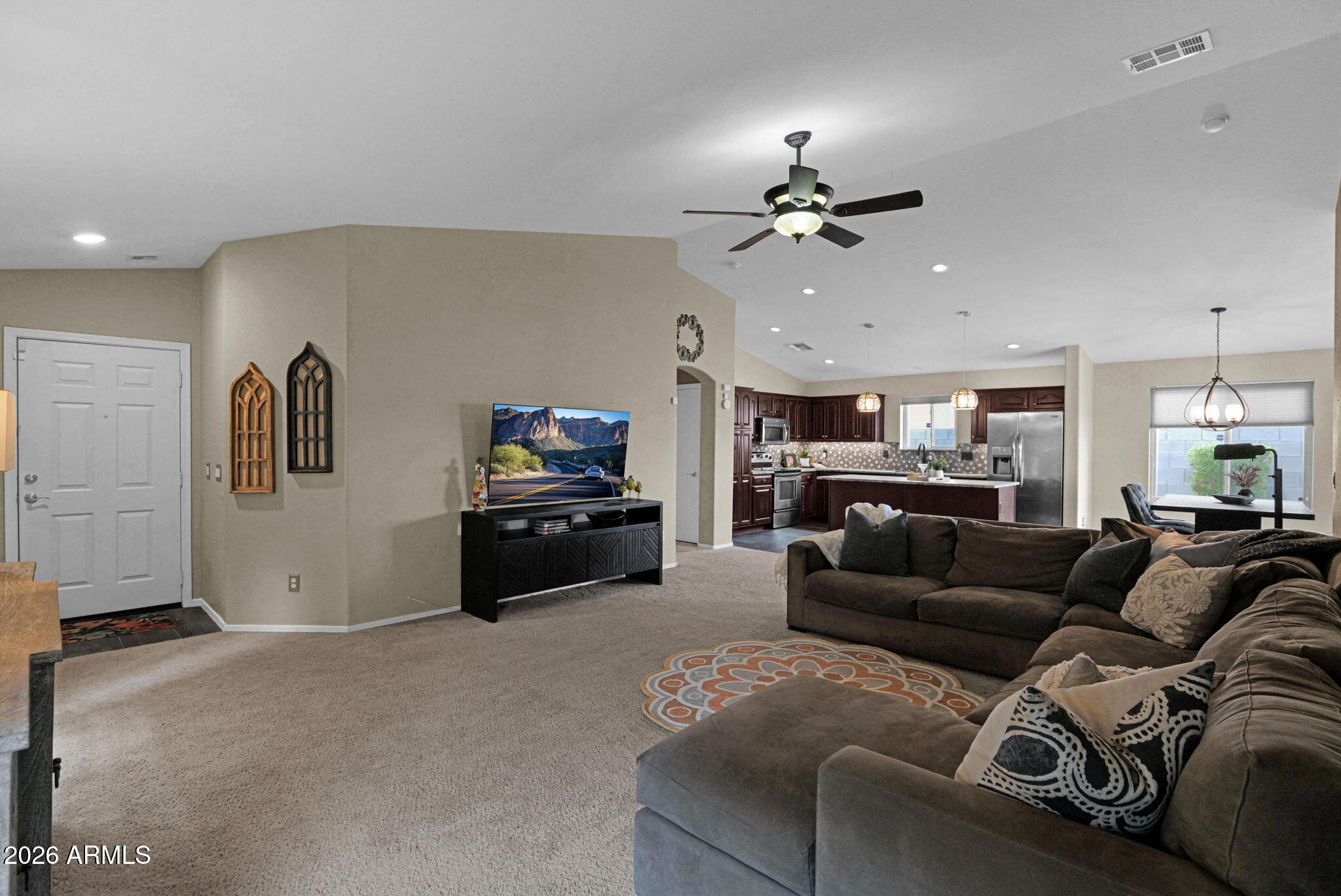 6809 W DESERT Lane
