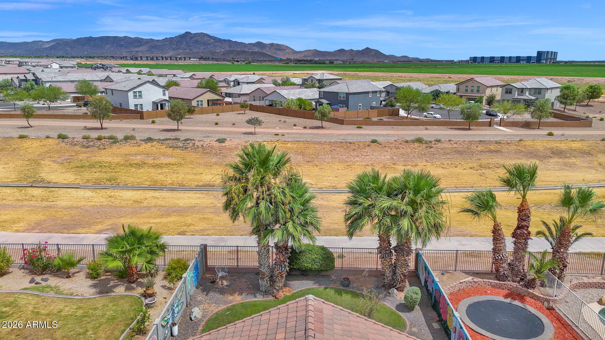 6809 W DESERT Lane