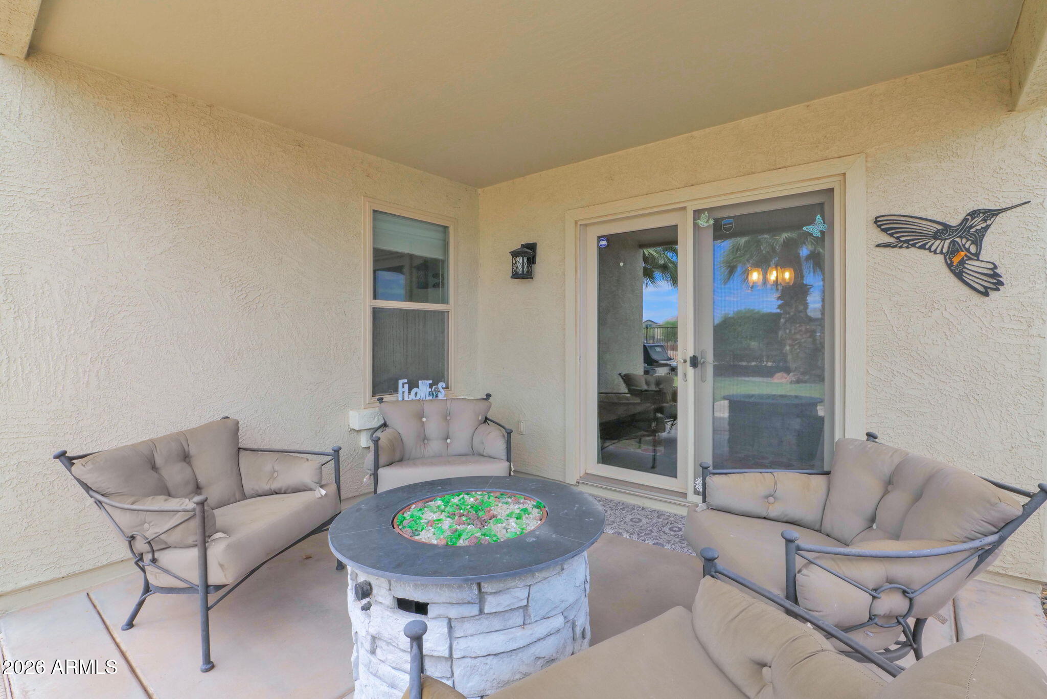 6809 W DESERT Lane