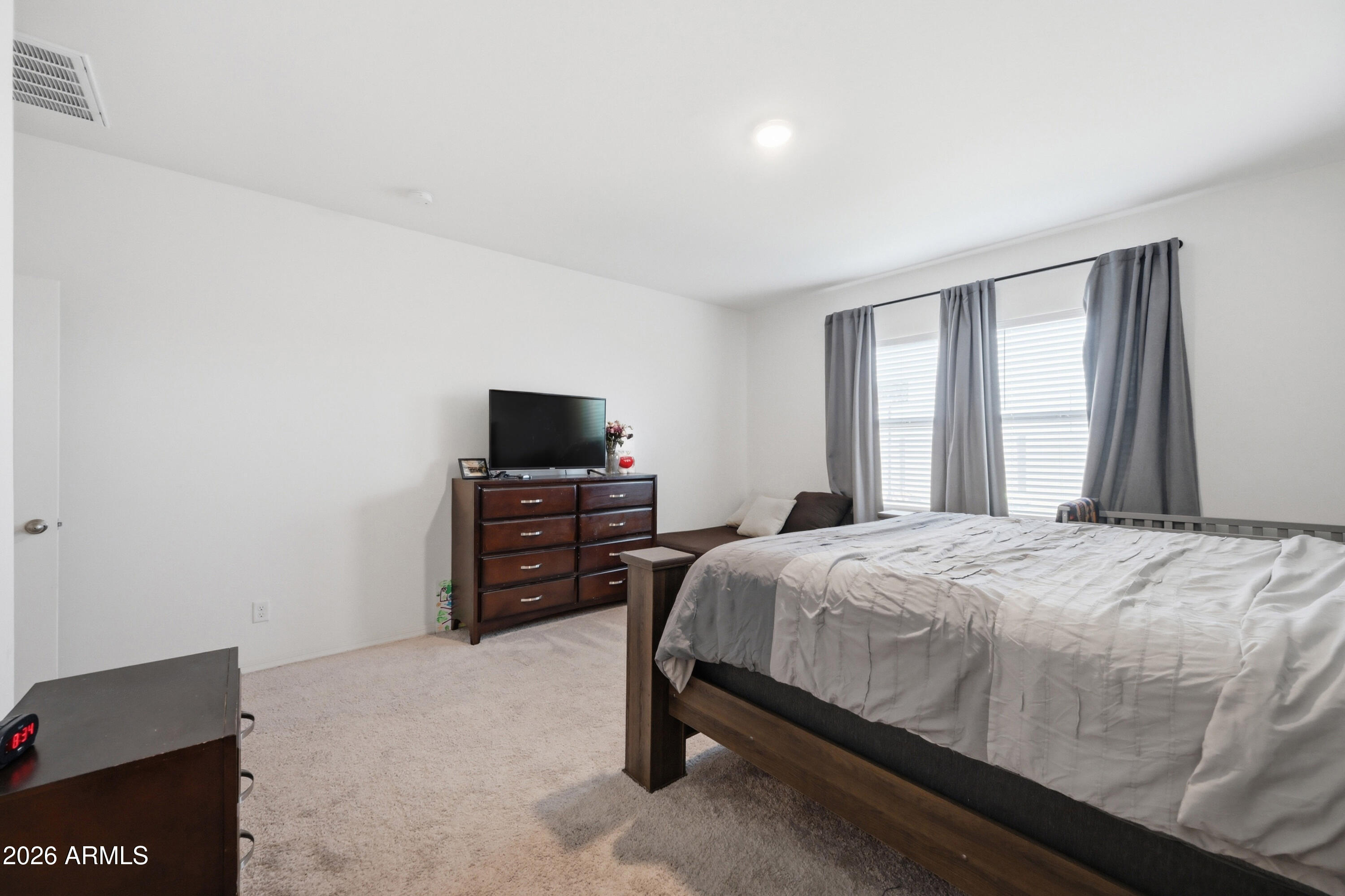 2022 E NEW BONNET Lane
