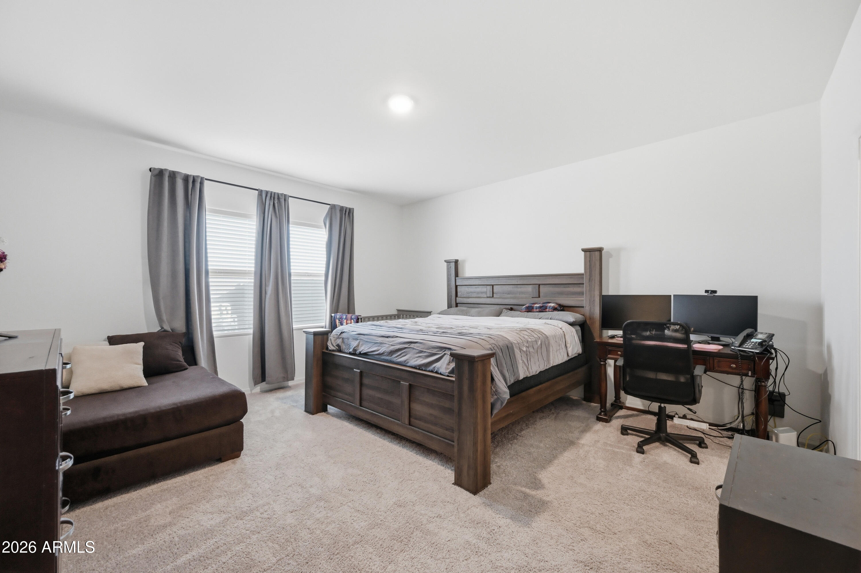 2022 E NEW BONNET Lane