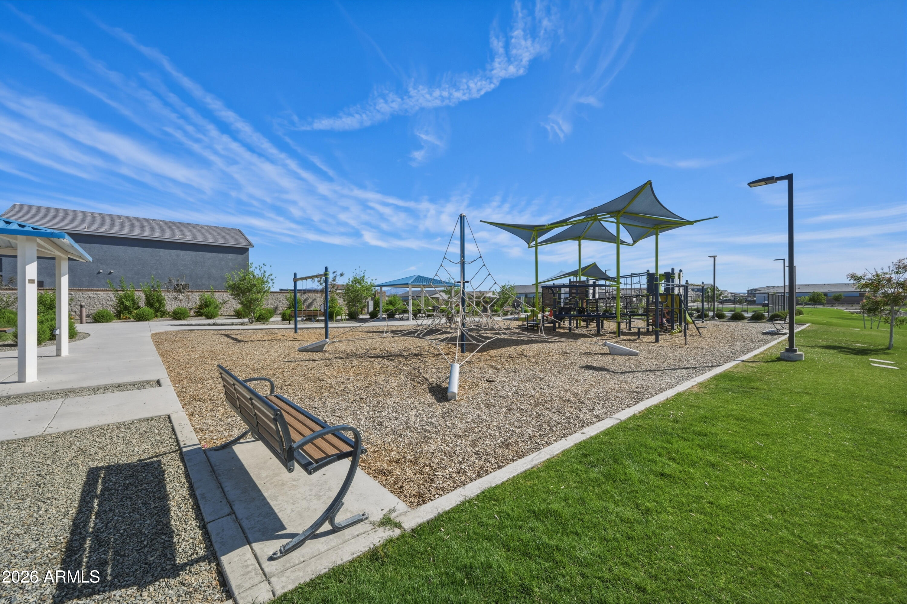 2022 E NEW BONNET Lane