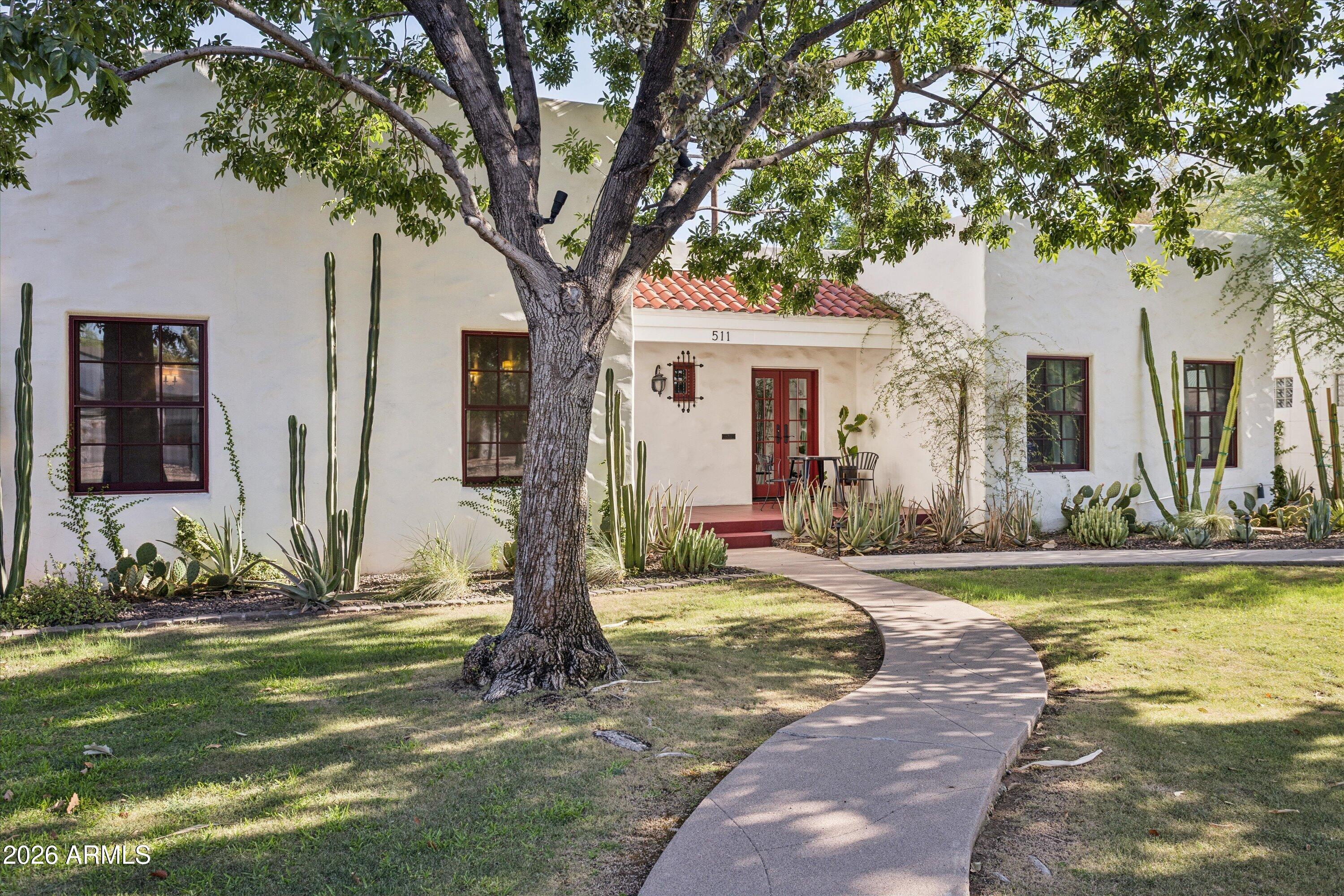 511 E Orange Drive