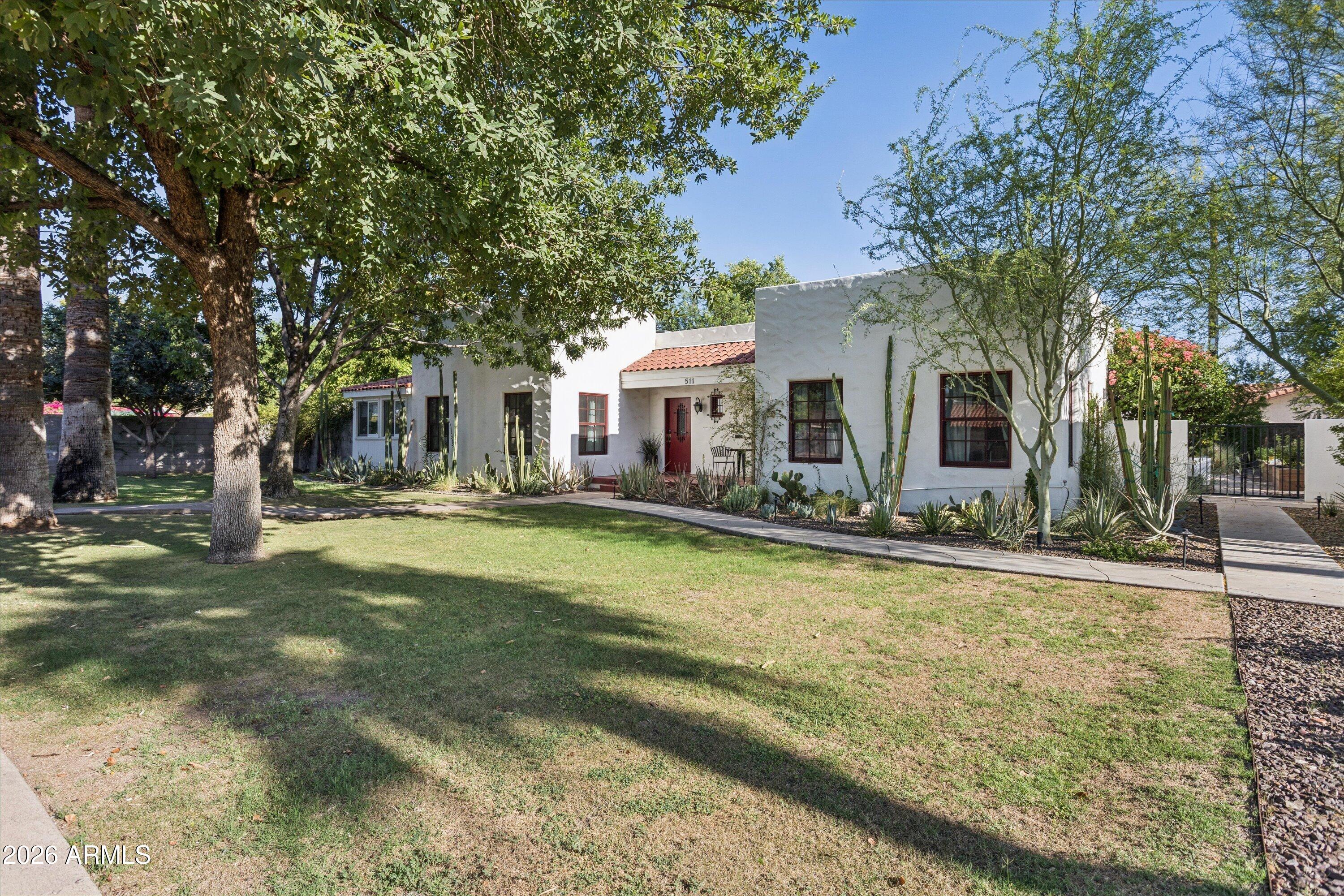 511 E Orange Drive