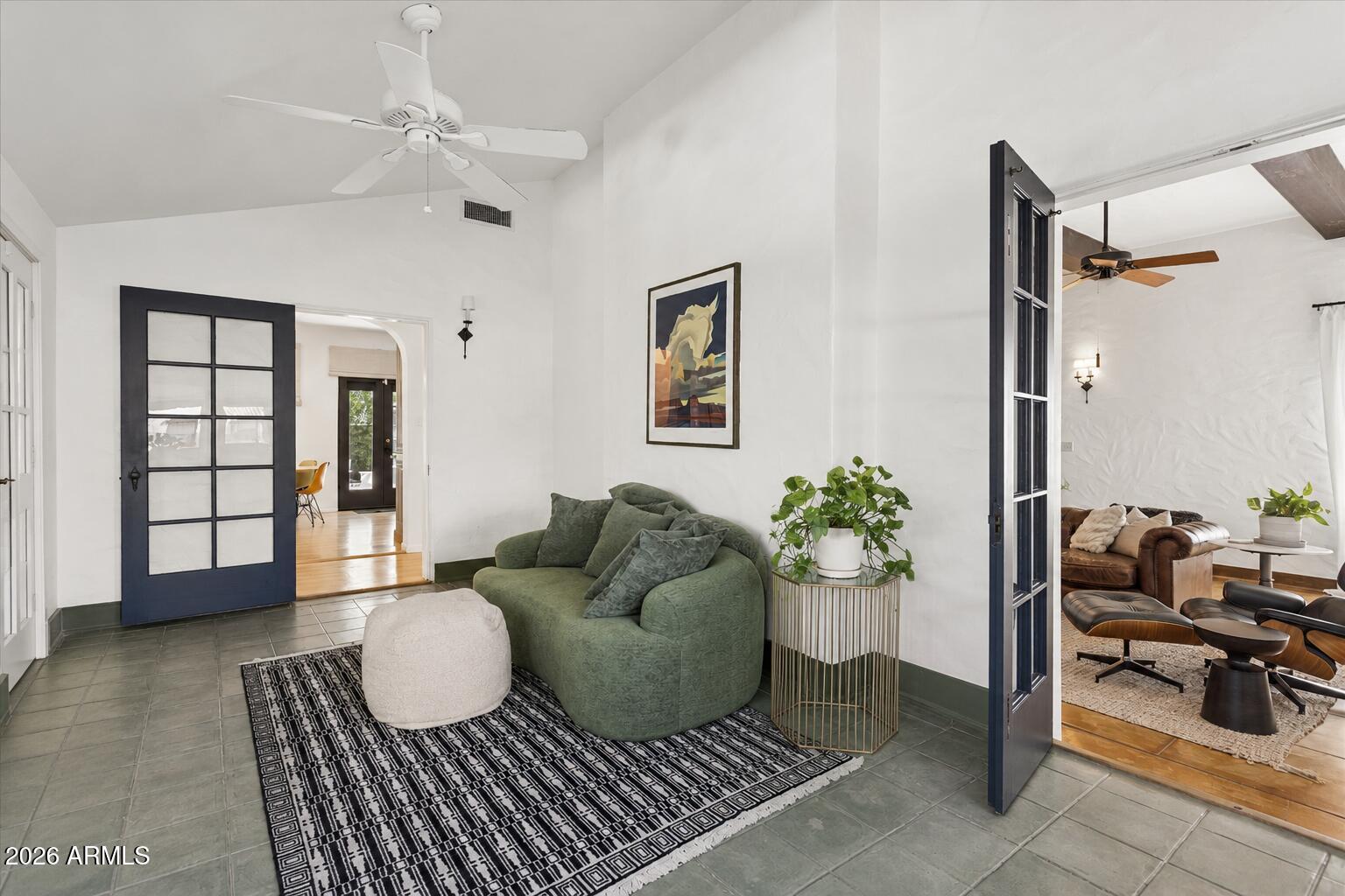 511 E Orange Drive
