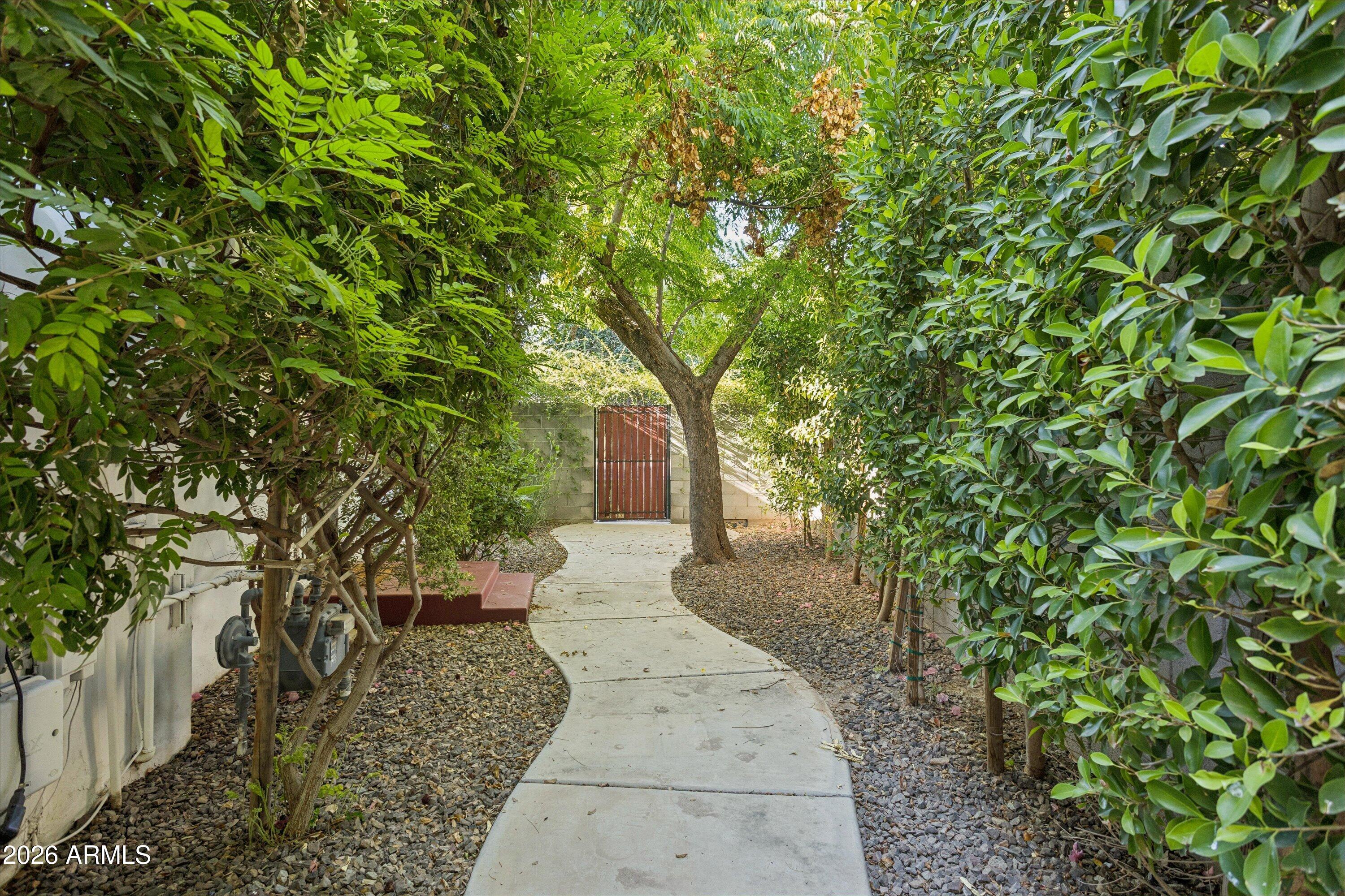 511 E Orange Drive