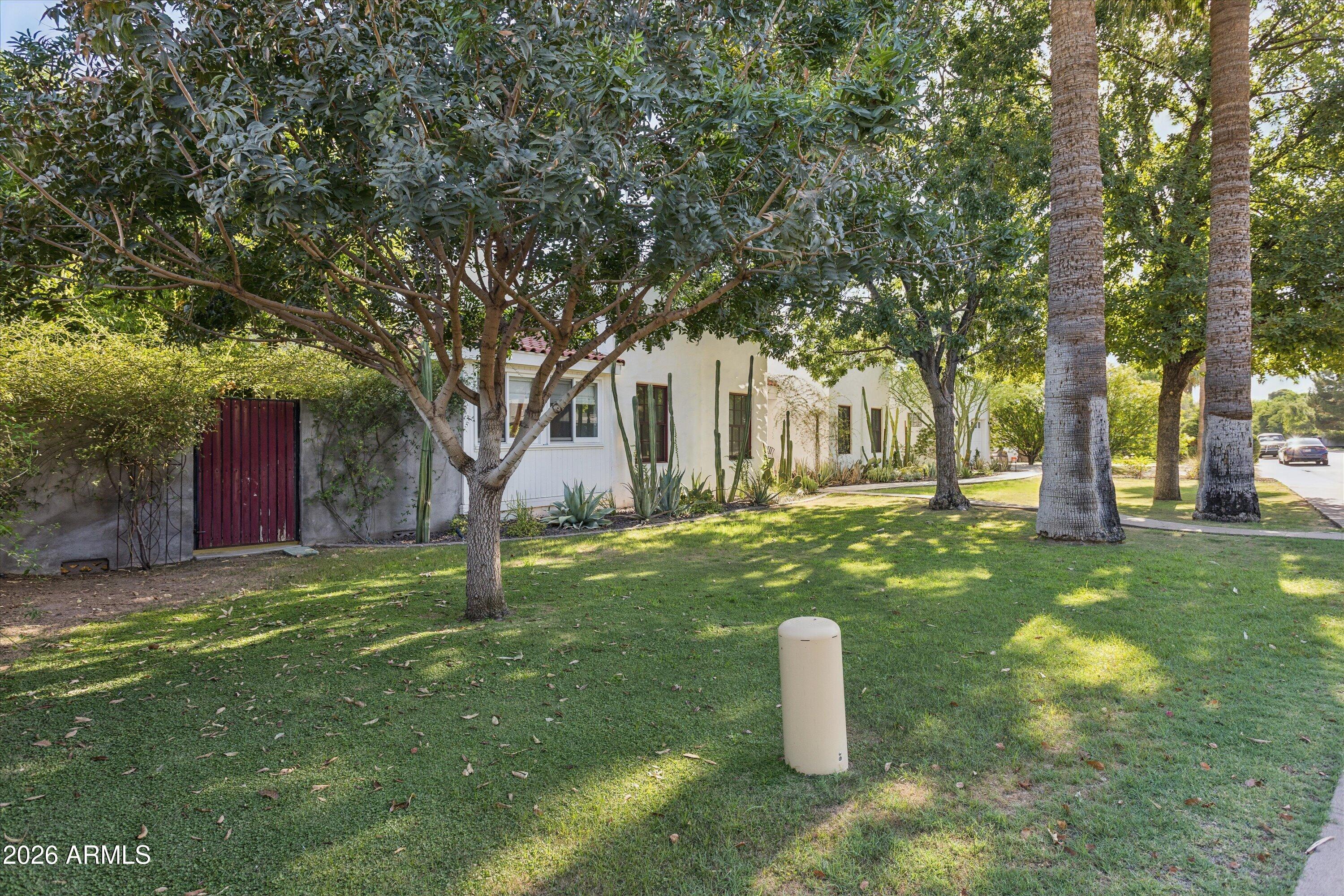 511 E Orange Drive