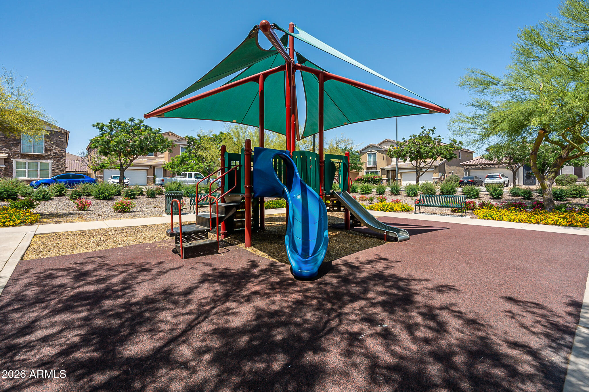 2250 E WAYLAND Drive
